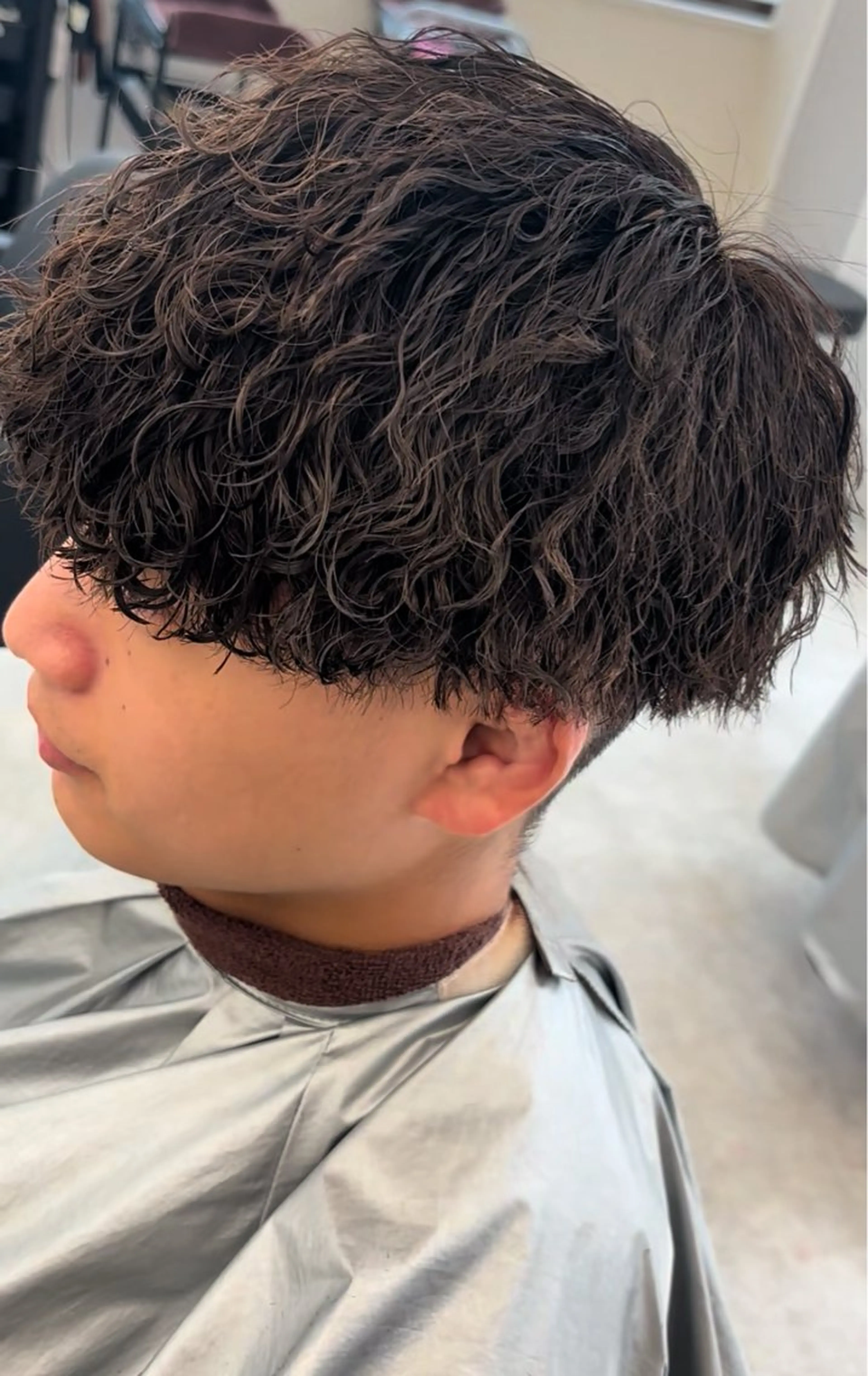 【人気沸騰中】波巻きスパイラルパーマ＋デザインカット17000円→12500円の写真