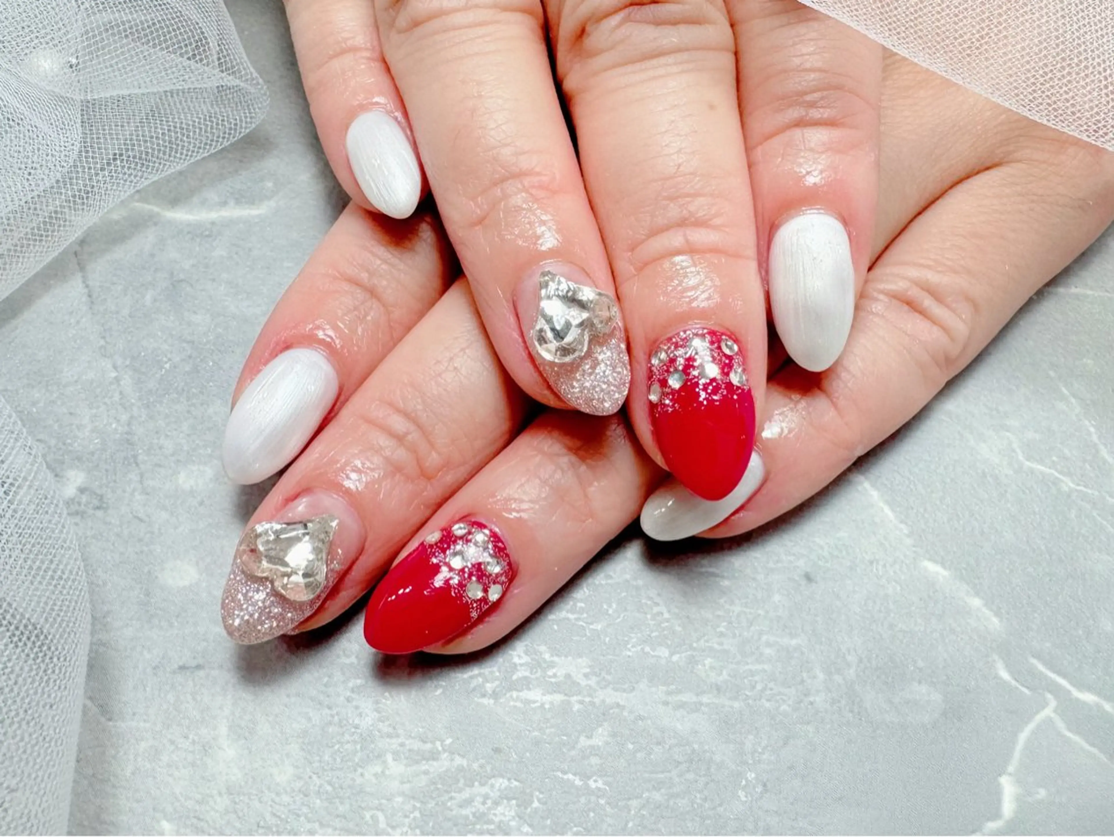 ネイル ハンドネイル マジックミラー所属・マジック ミラーのネイルデザイン