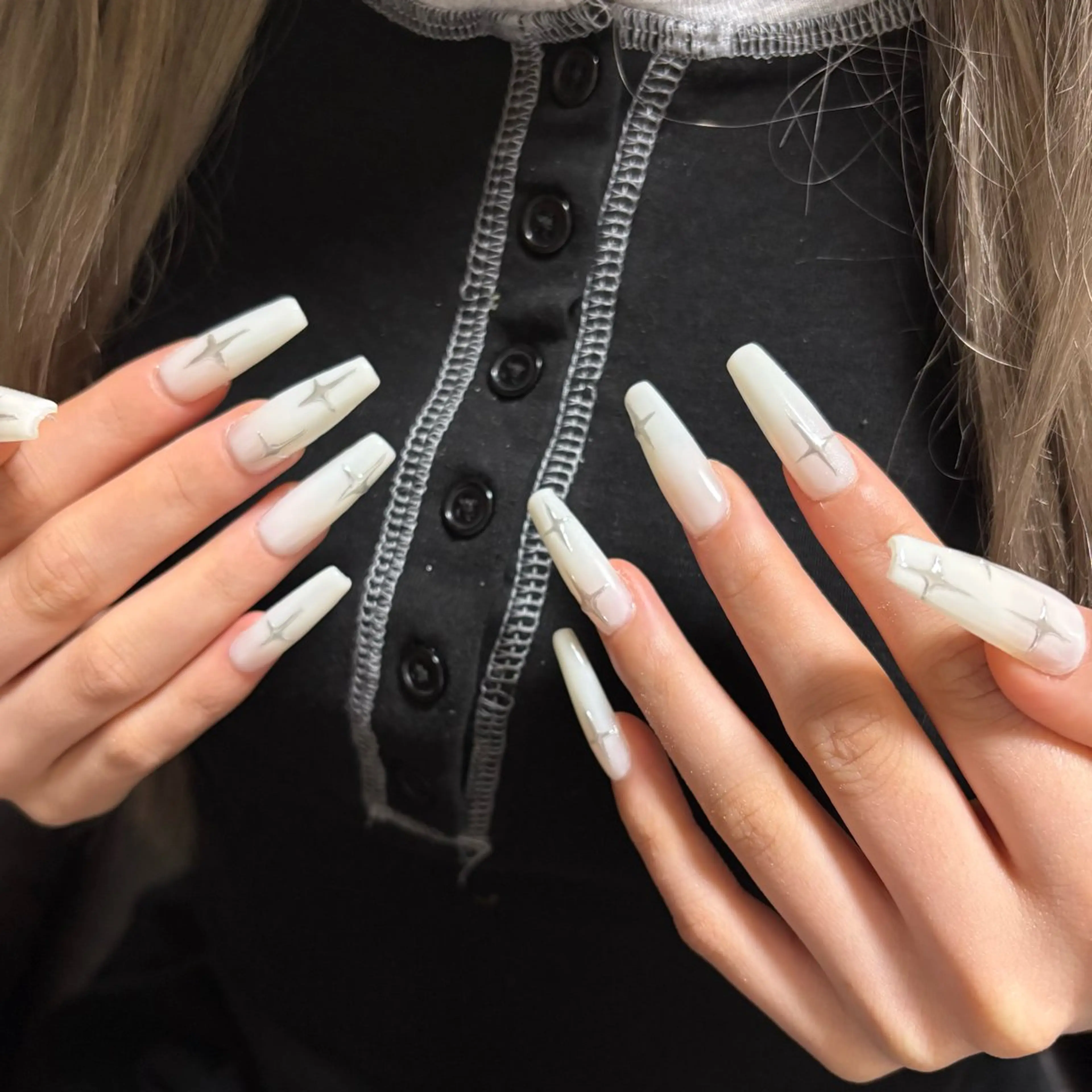 ネイル ハンドネイル HAPPINAS所属・HAPPINAS kotomiのネイルデザイン