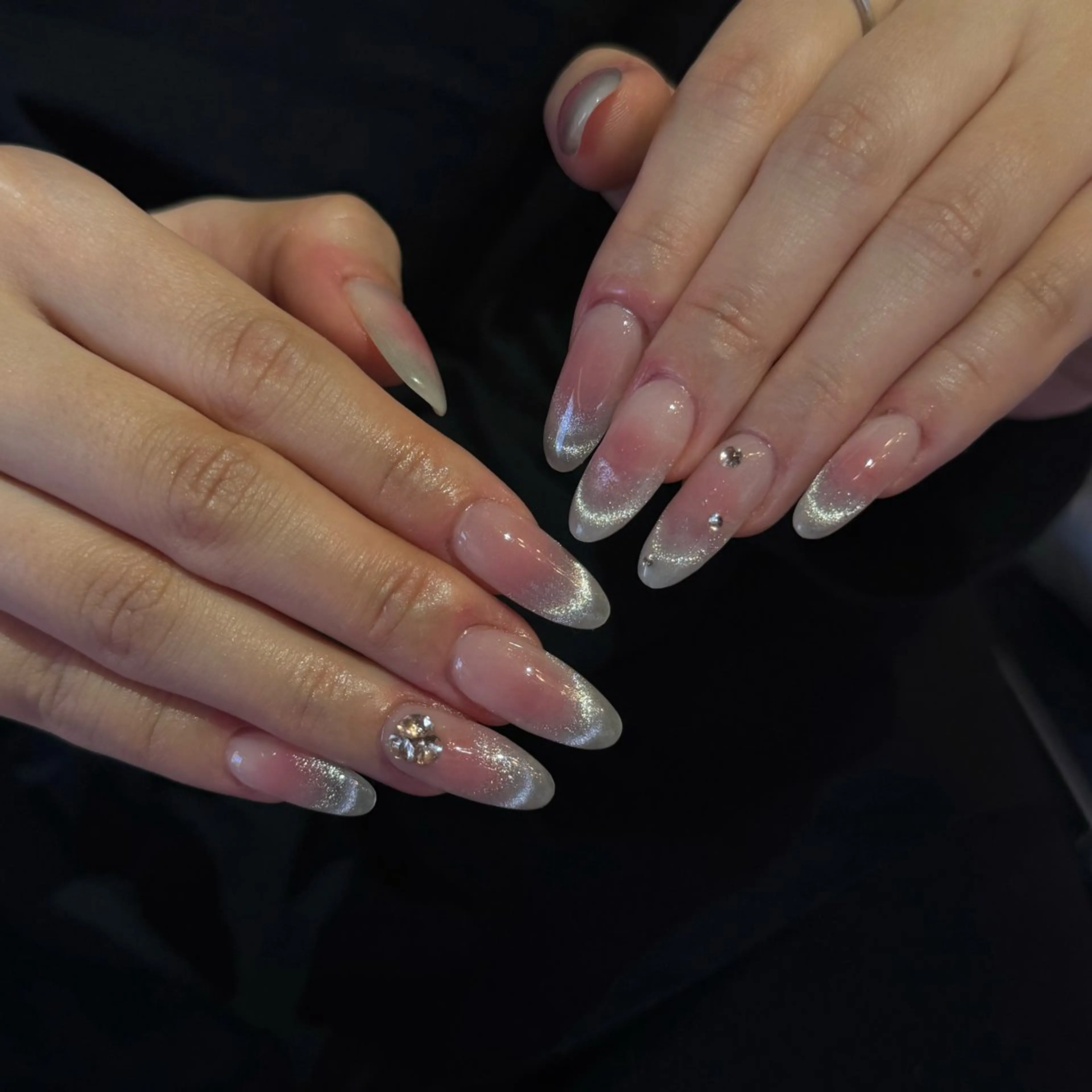 ネイル チークネイル フレンチネイル マグネットネイル マグネットフレンチ ハンドネイル NailsbyT N.Sugamoのネイルデザイン