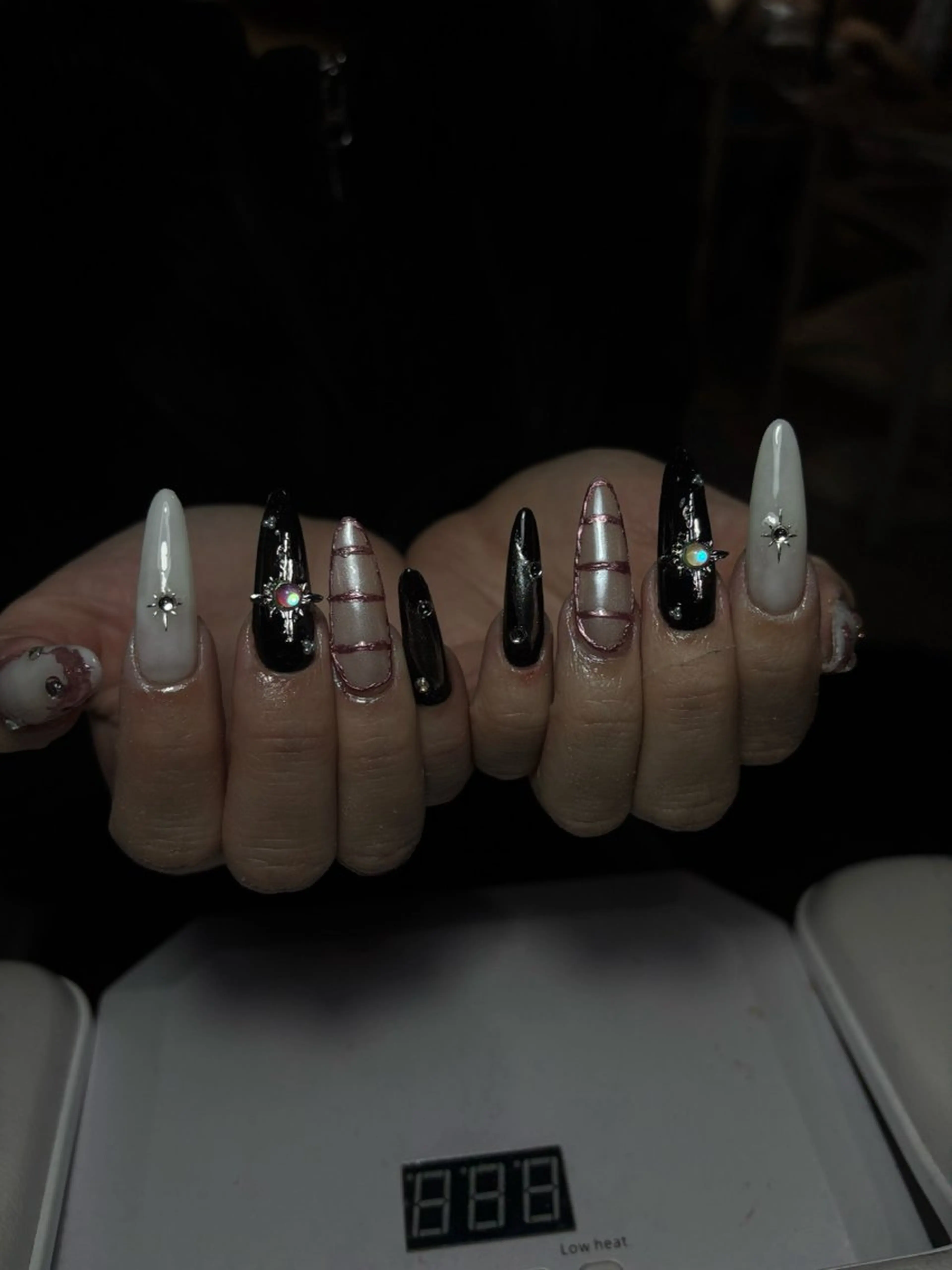 ネイル ハンドネイル Hitomi Nail Studio所属・HITOMI まおのネイルデザイン