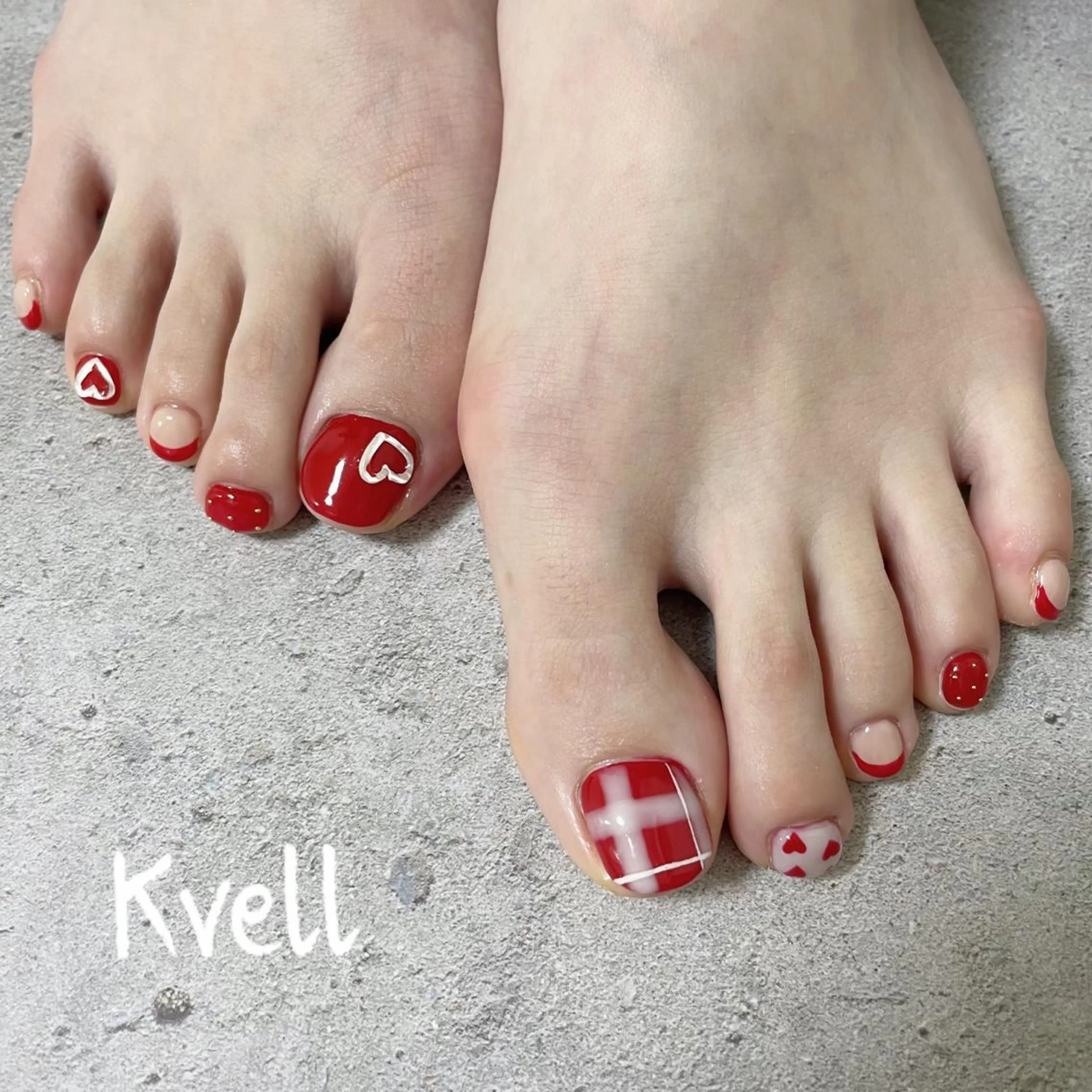 ネイル フットネイル バレンタイン フットネイル nail salon  Kvell所属・nailsalon Kvellのネイルデザイン