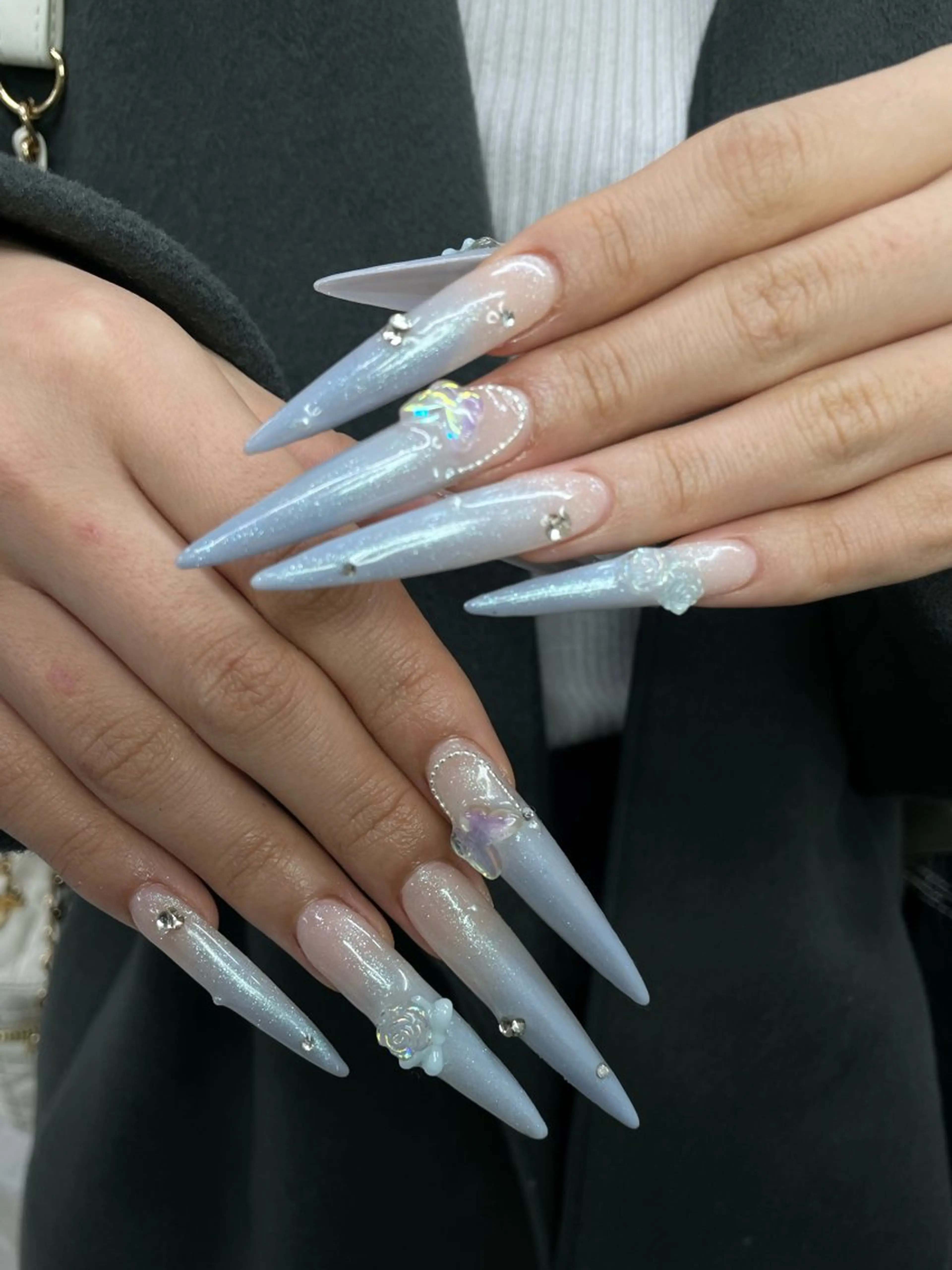 ネイル ロングネイル スーパーロングネイル ハンドネイル ひめか🫁 推し概念・個性派のネイルデザイン