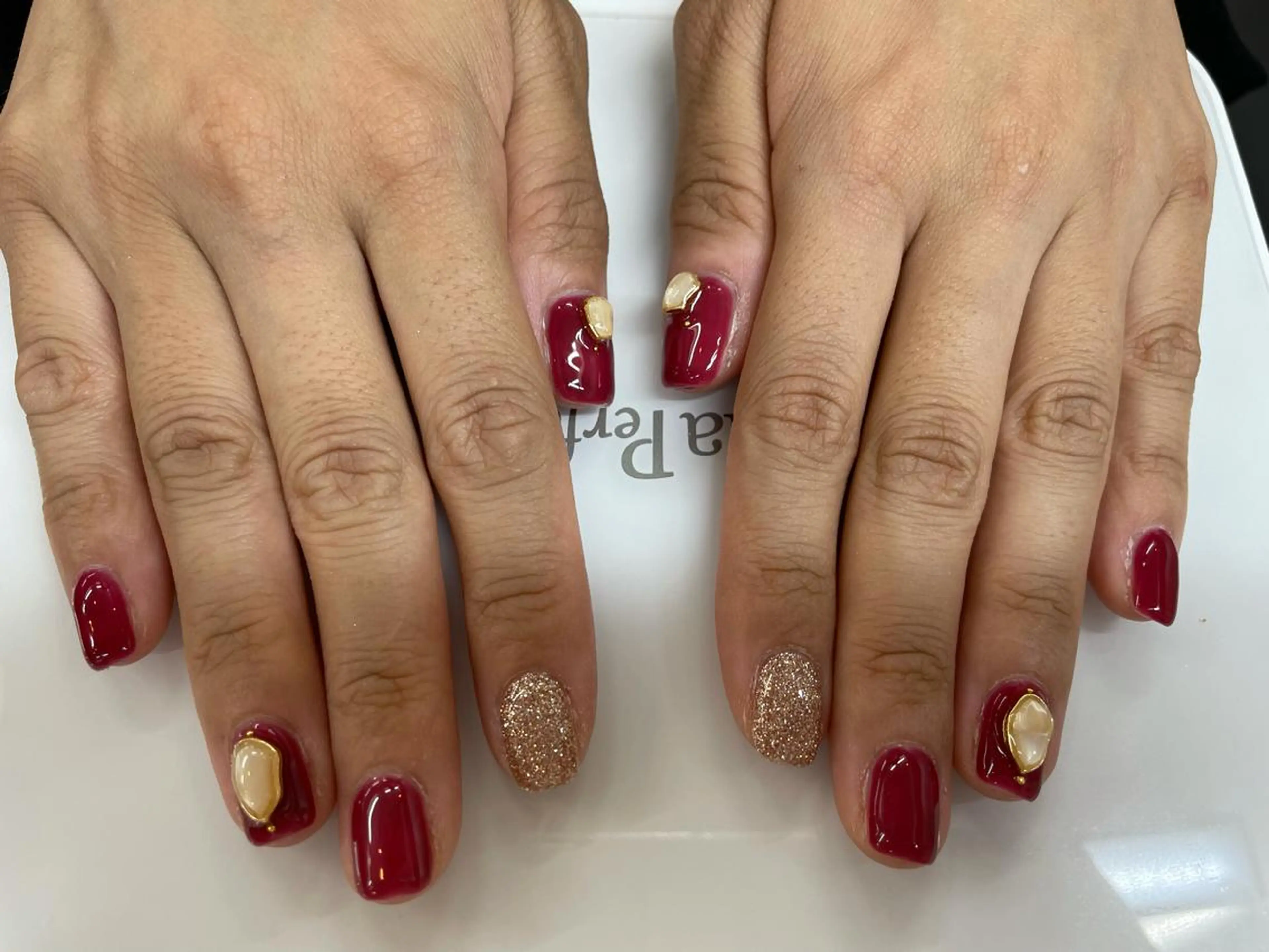 ネイル umi 🩵🤍のネイルデザイン