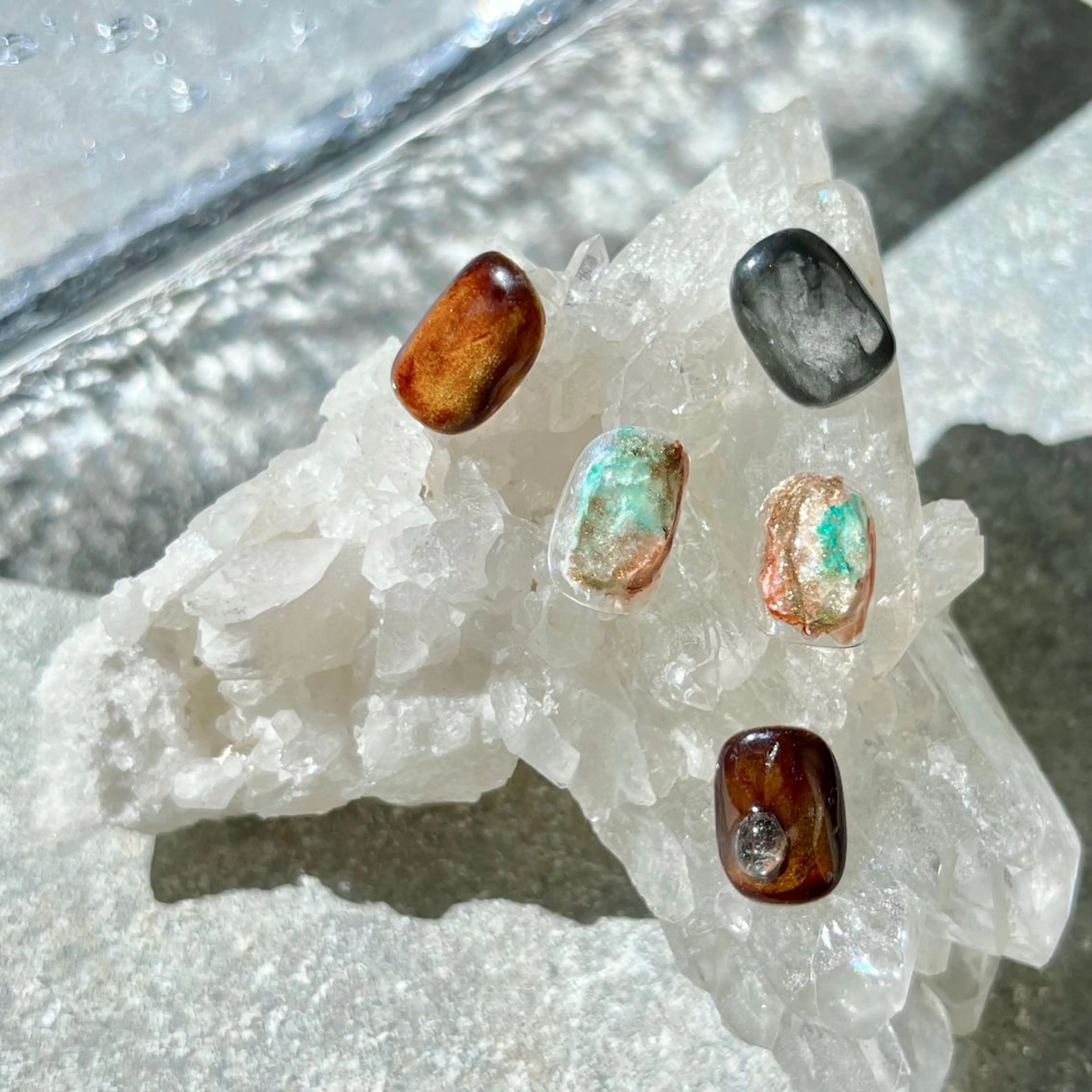 ネイル マグネットネイル ニュアンスネイル ショートネイル gemickle nailのネイルデザイン