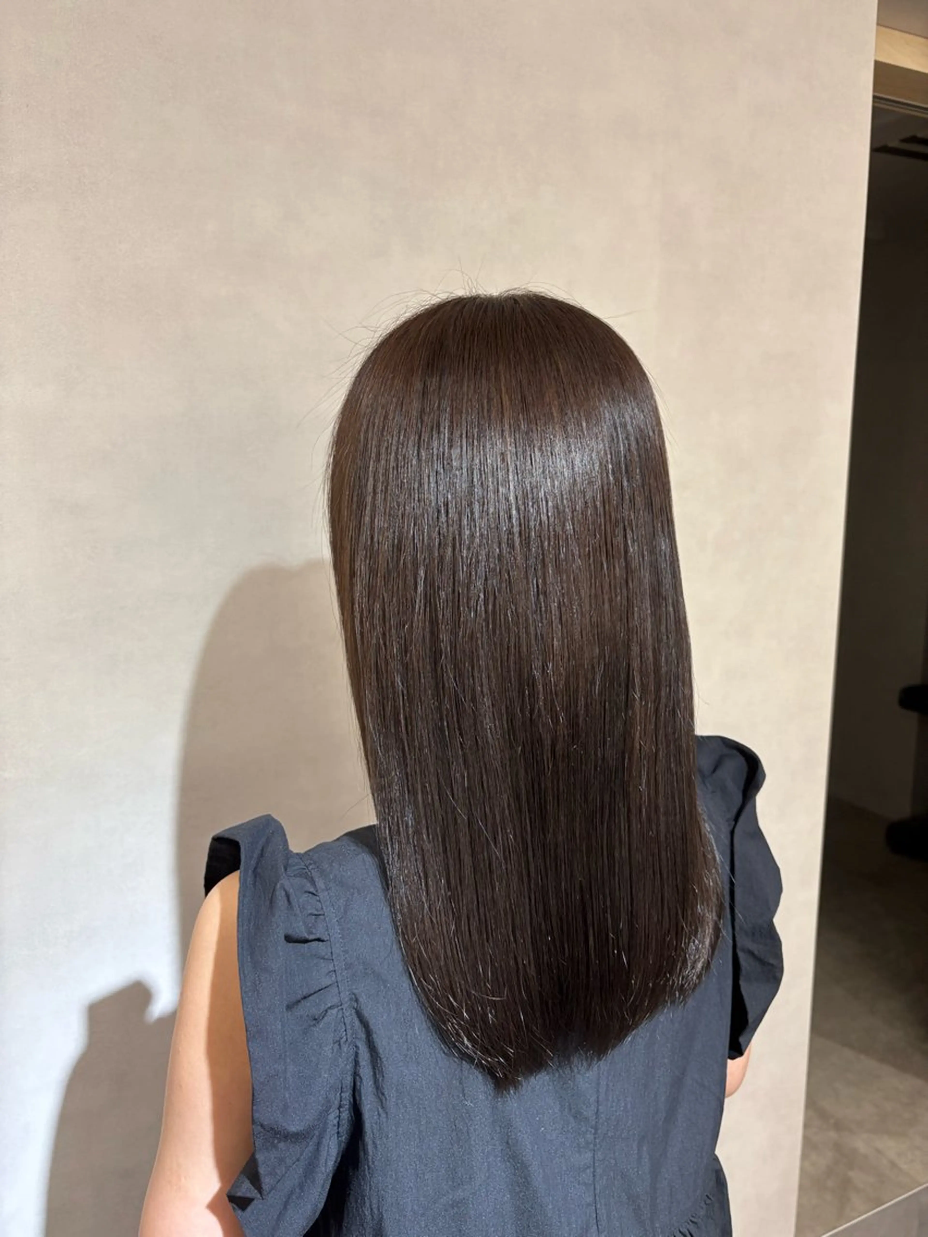 【10月限定🍁🫧60%𝑶𝑭𝑭】 ☘ワンカラー + バイカルテ髪質改善トリートメント💚の写真