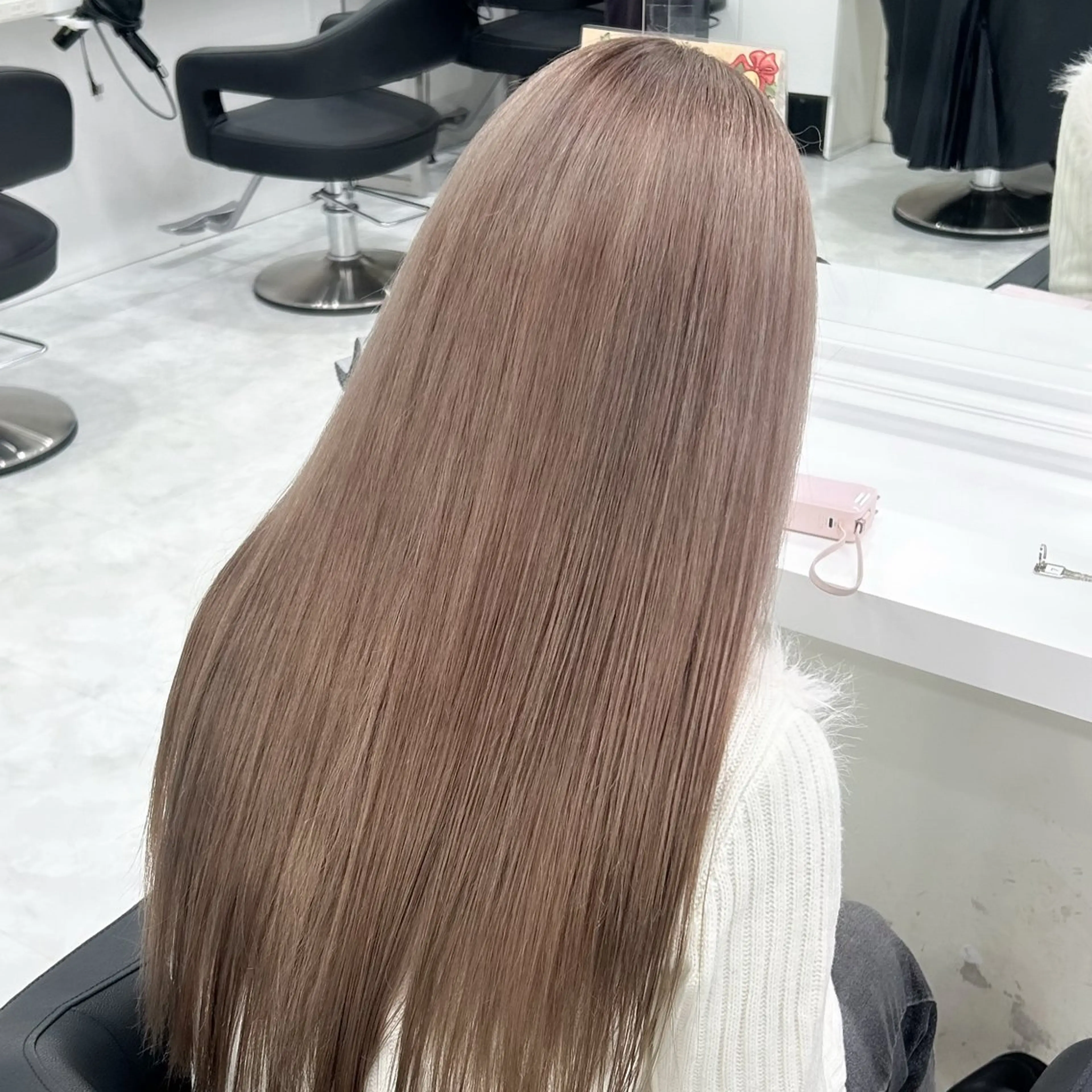 ロング カラー ヘアアレンジ ヘアカラー トリートメント ヘッドスパ ヘアセット 盛れ韓国ハイトーン 🎀Himari🎀のヘアスタイル