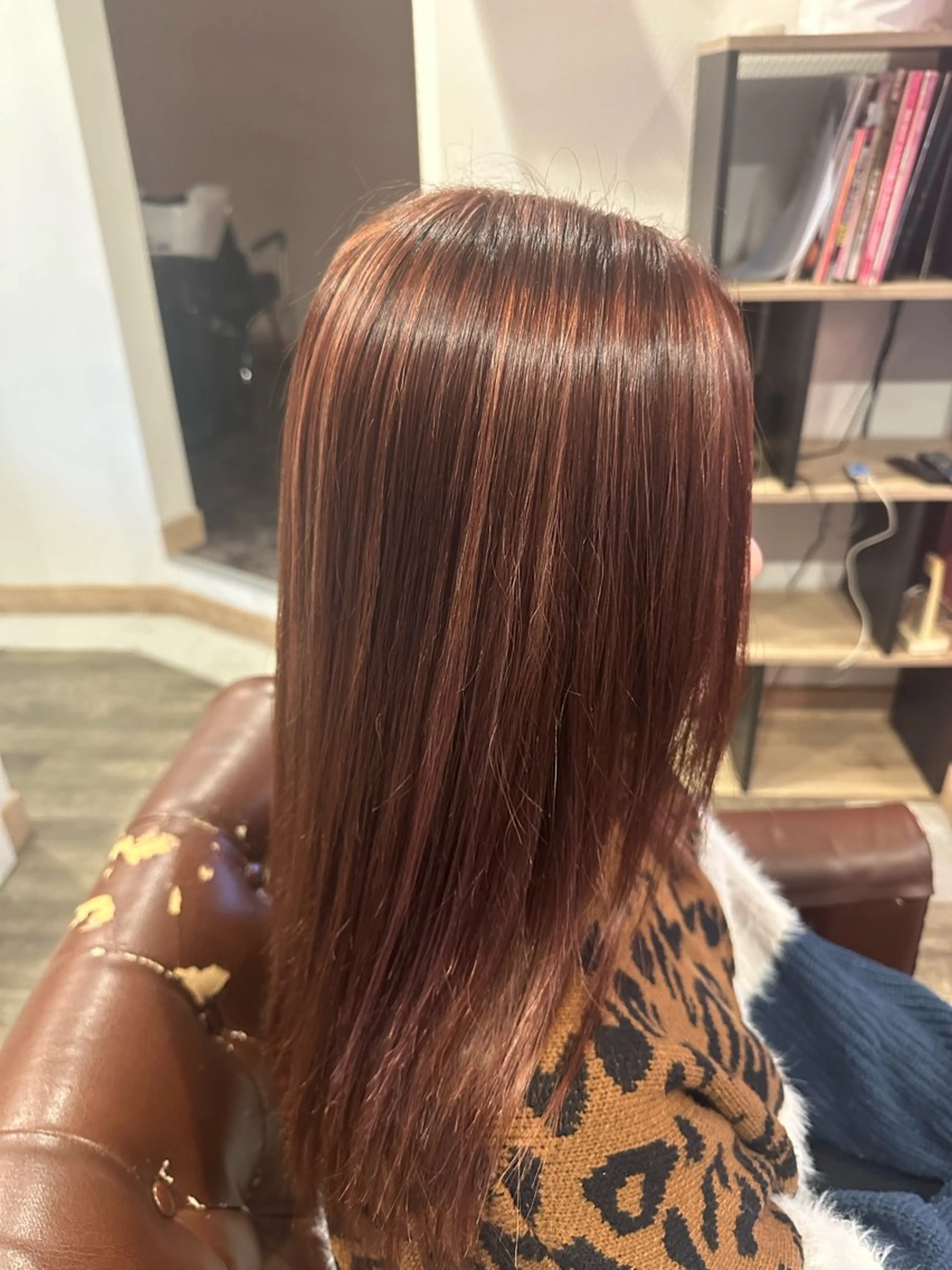 ロング カラー ハイライトカラー ピンクカラー ハイライト ヘアカラー 安達 望のヘアスタイル