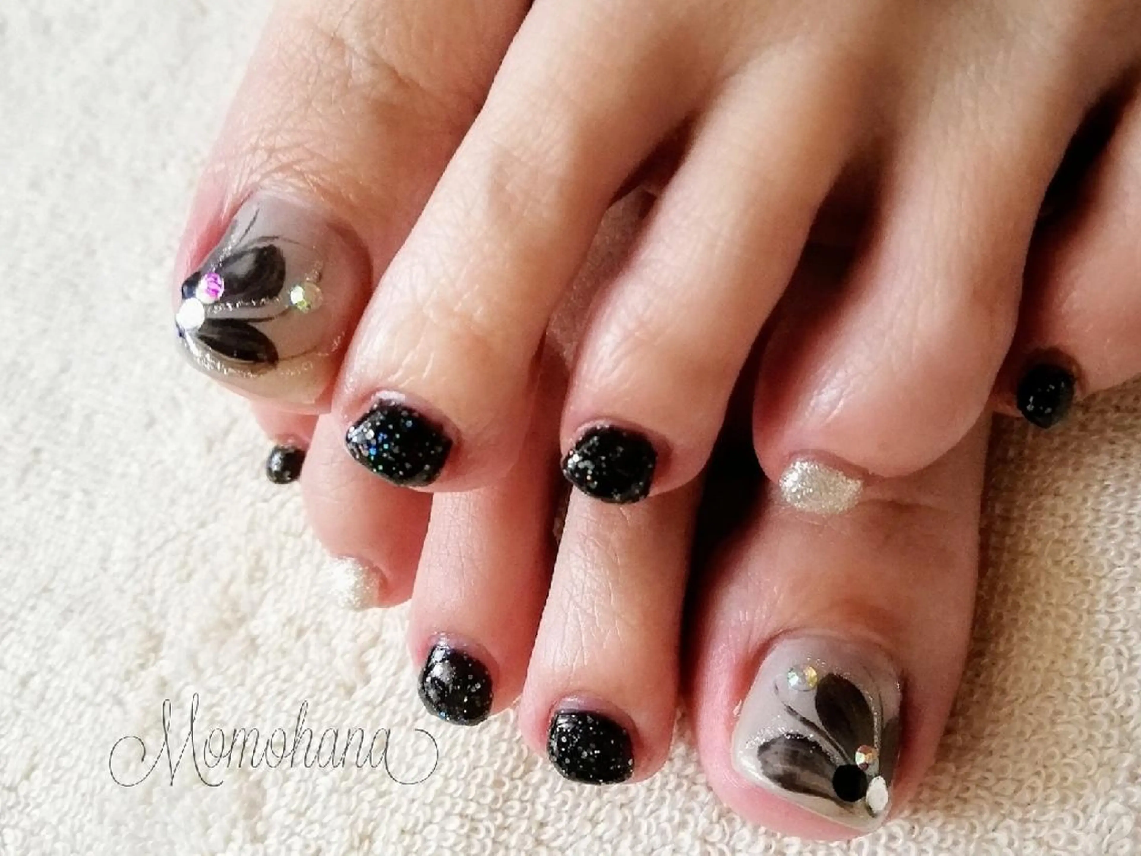 ネイル momohana  のネイルデザイン