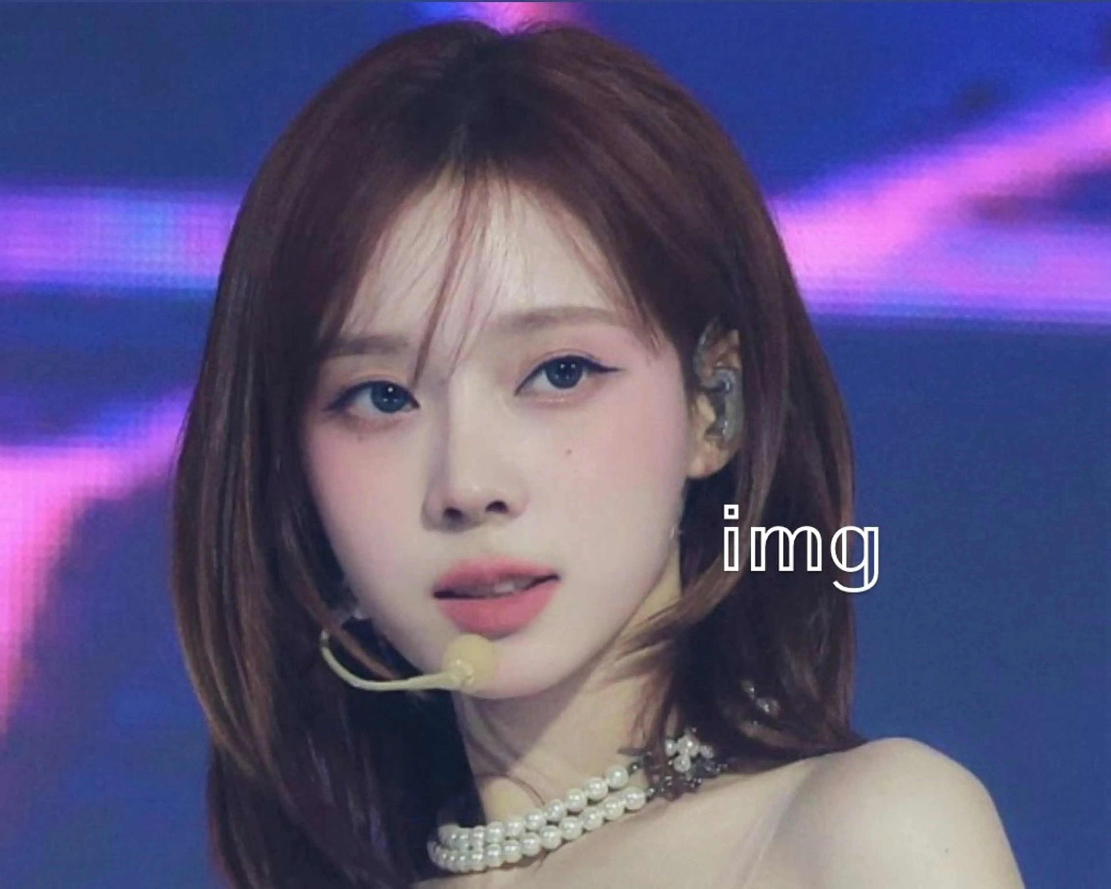 カラー ꪆৎ平行アーチ ྀི ワカナの眉毛・アイブロウイメージ