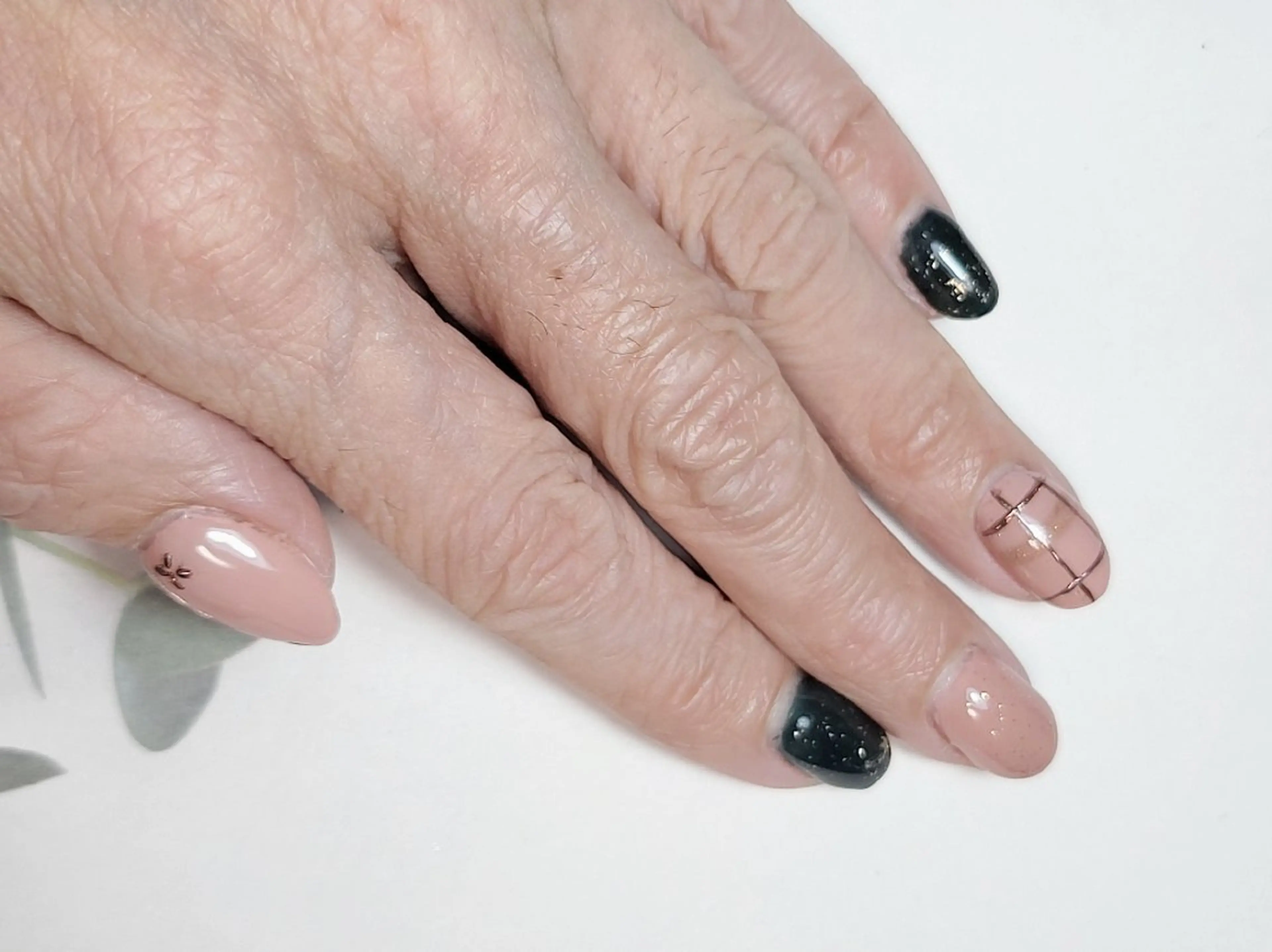 ネイル ハンドネイル 矢野 美希のネイルデザイン