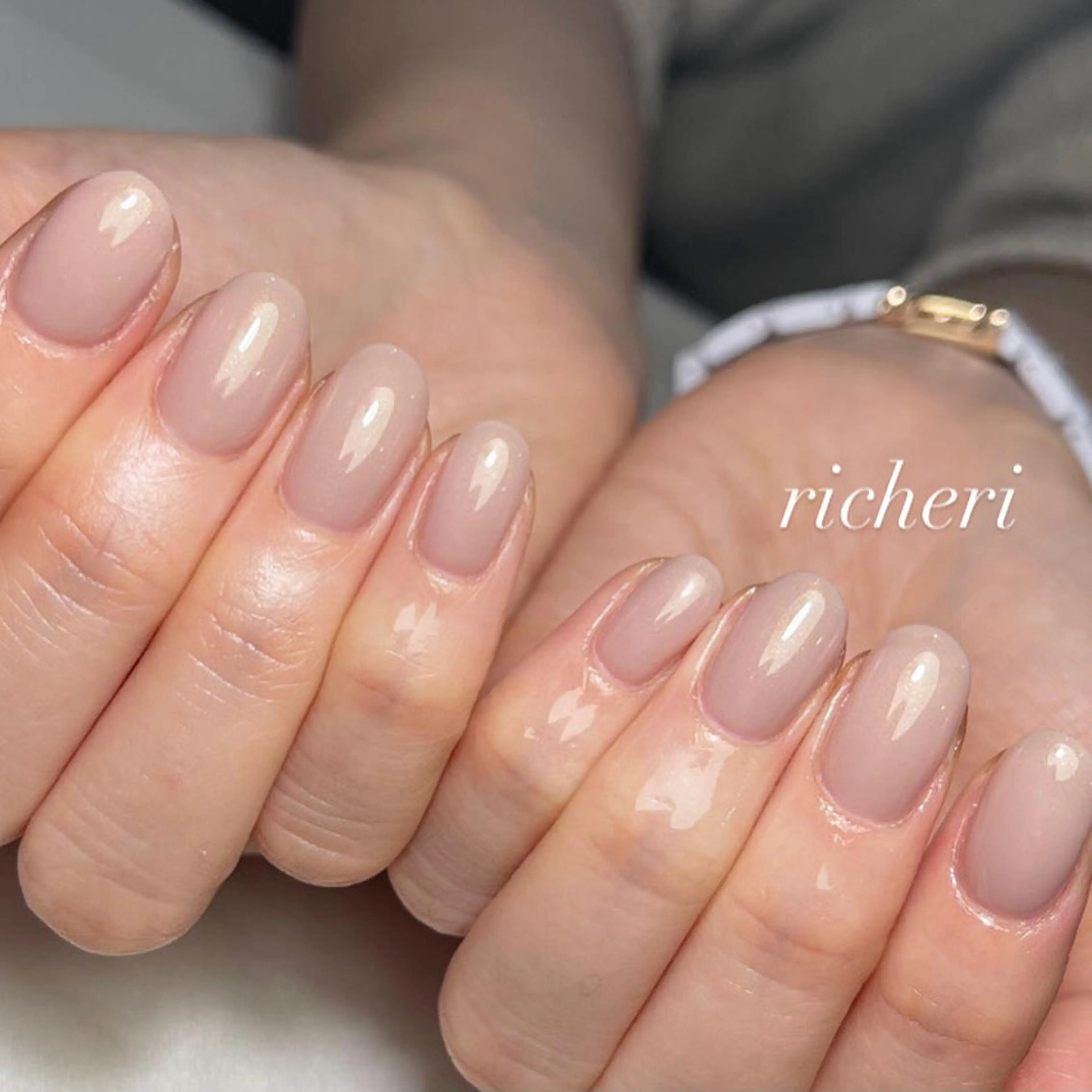 ミディアム ネイル ハンドネイル richeri beautyのエステ・リラクイメージ