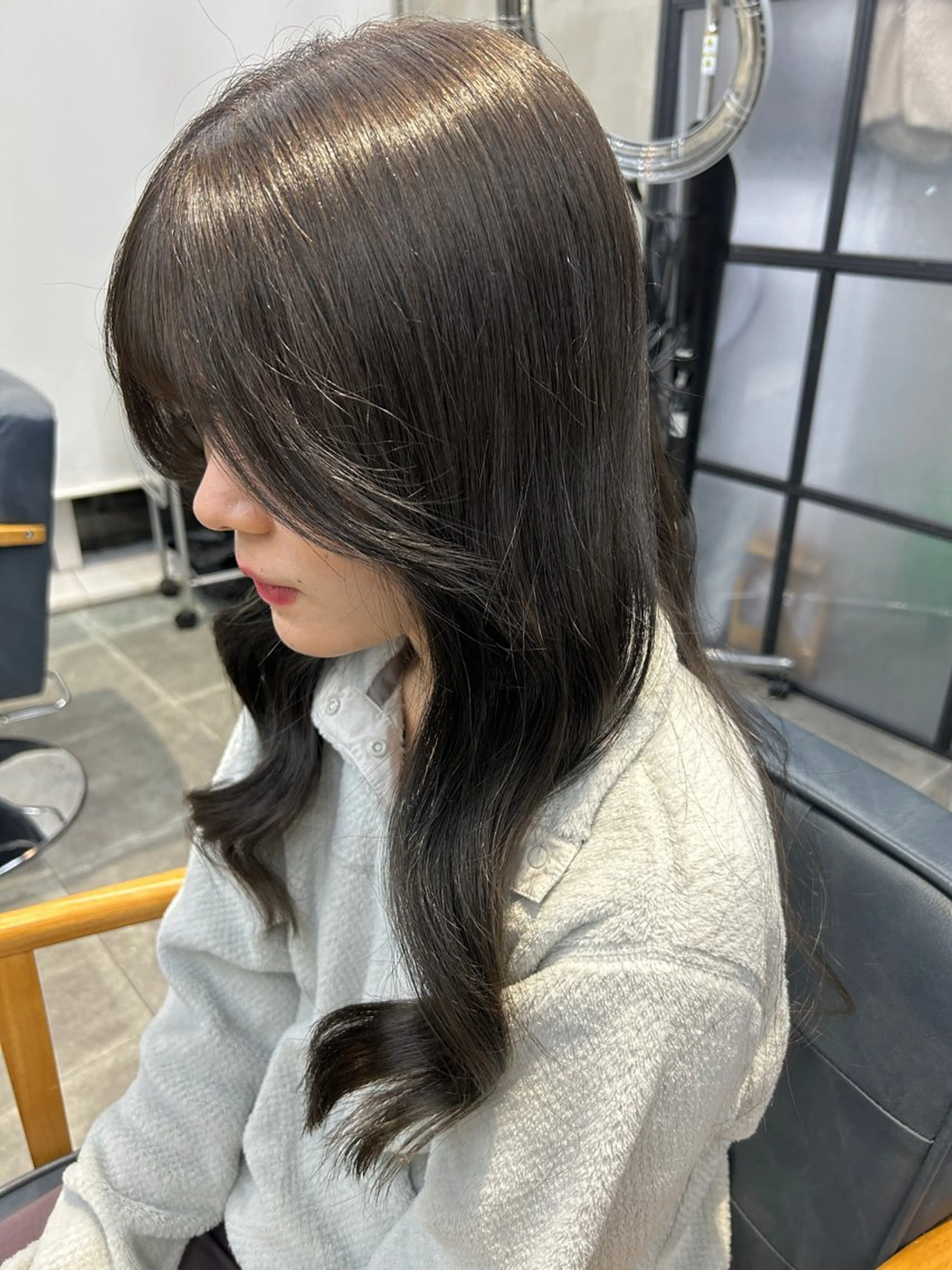 ロング カラー カット ヘアカラー トリートメント newi梅田🫧韓国 ヘア🫧sakiのヘアスタイル