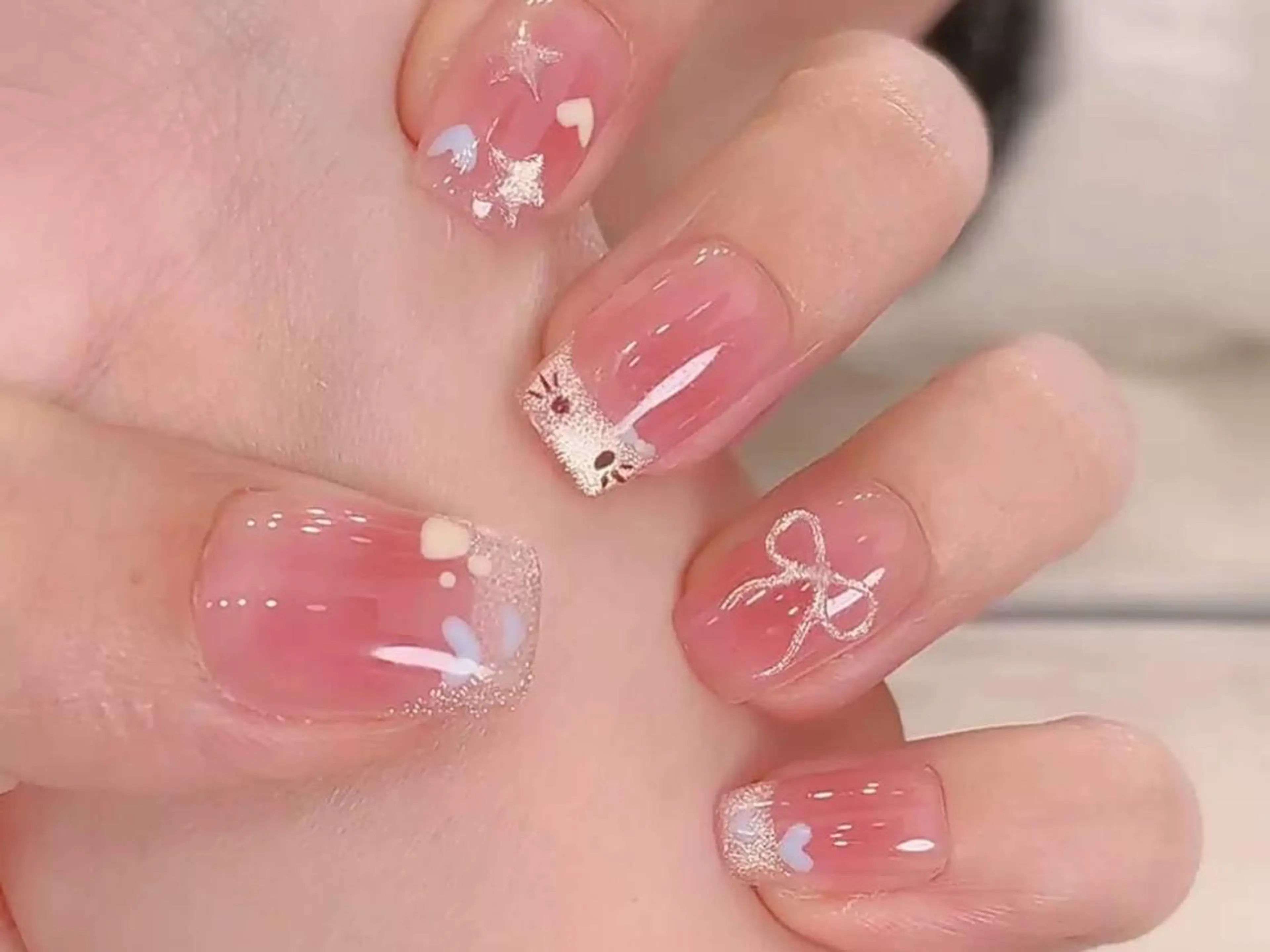 ネイル フレンチネイル ジェルネイル ガーリー マグネットネイル 持ち込み ハンドネイル ハンドケア 💗NA.YUKI NAIL💗のネイルデザイン