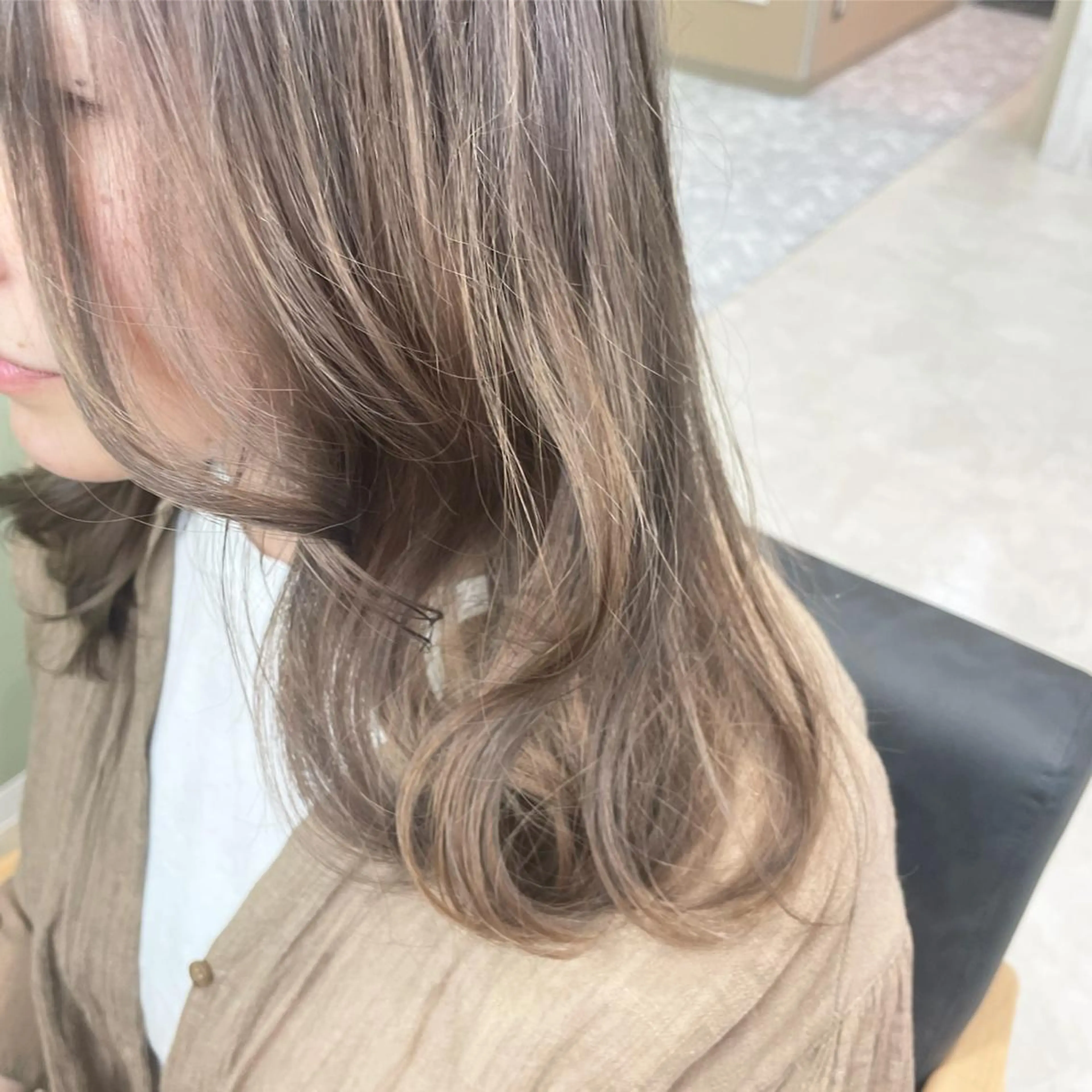 ミディアム rina／ベージュ ワンホン/韓国ヘアのヘアスタイル