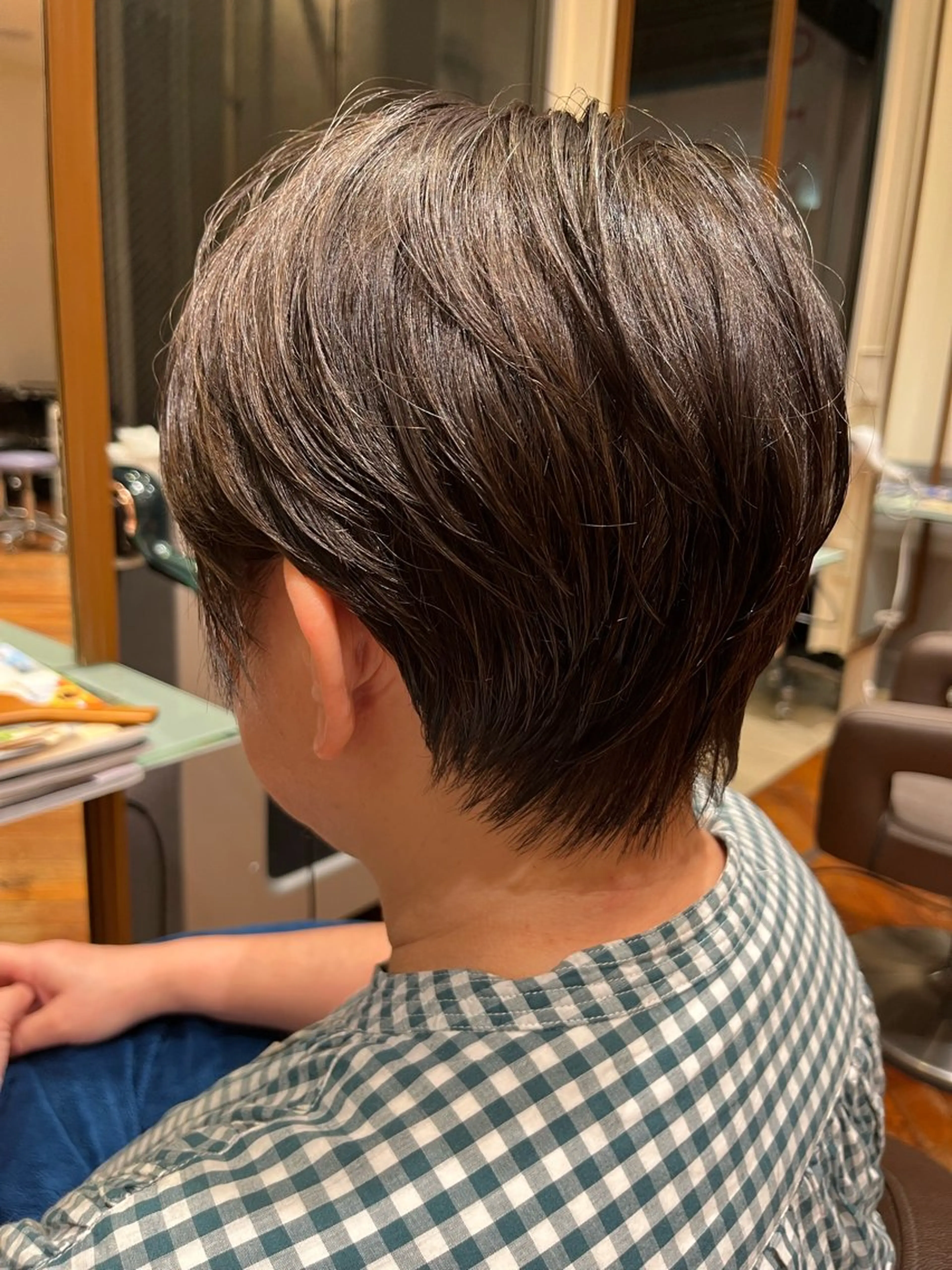 ショート ｼｮｰﾄｶｯﾄ 梅田 山下　すみれのヘアスタイル