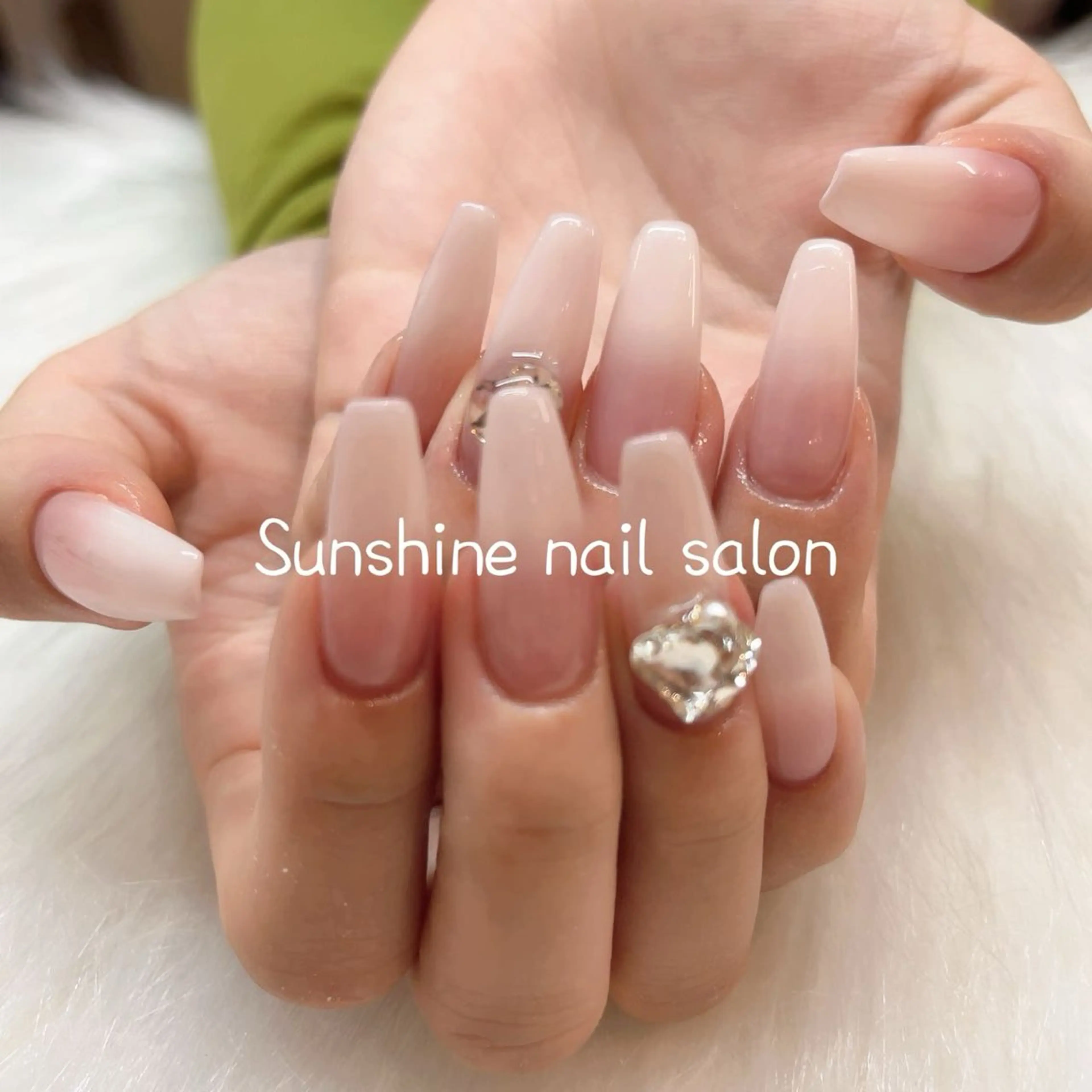 大人気💗ベービーブーマーネイル💅ジェルオフ無料、長さだしオフor他店ジェルオフ追加1000円です❣️の写真