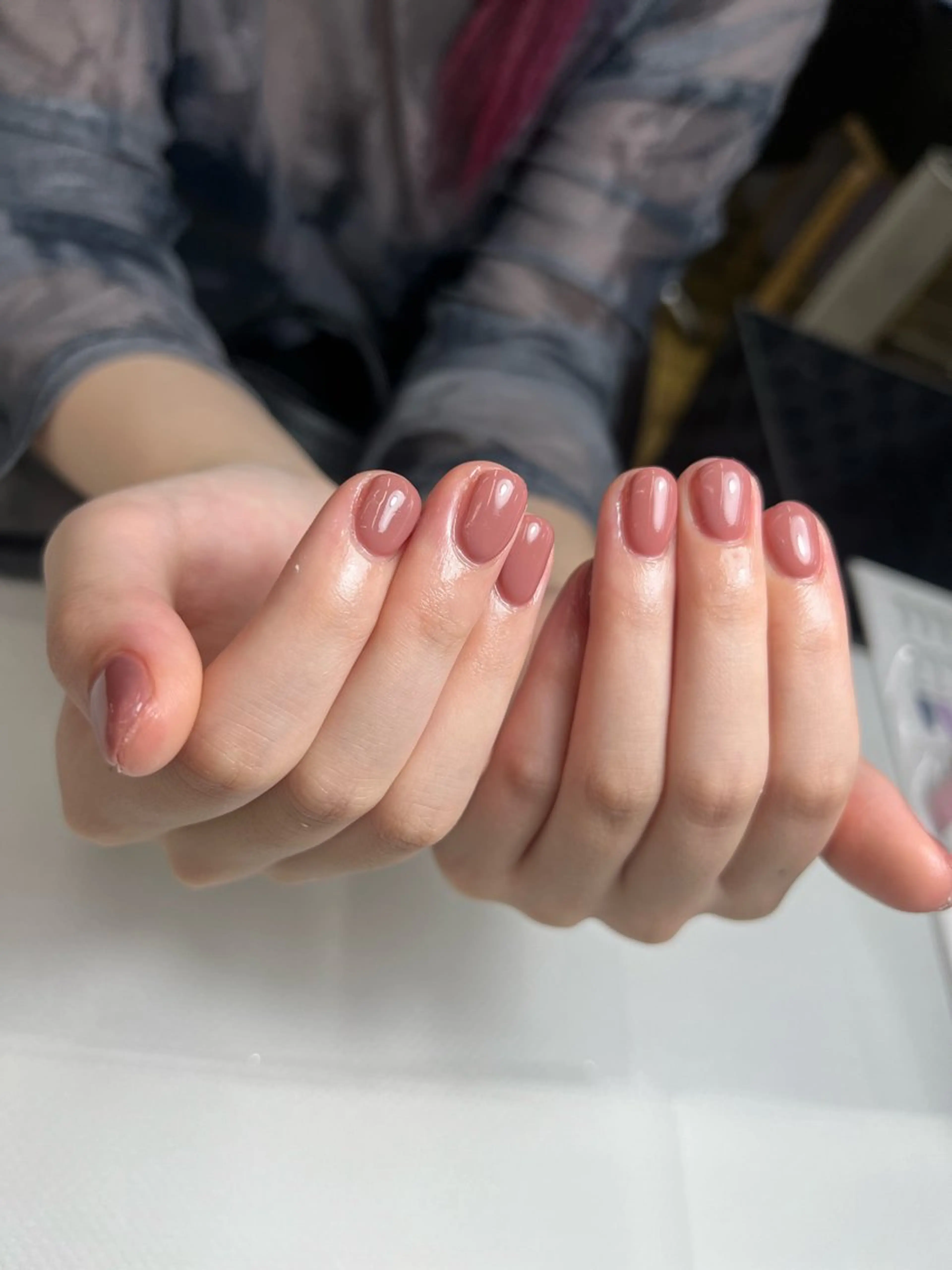 ネイル ブラウン ワンカラーネイル ピンク 🌴kawamura Yukako🪼🩵のネイルデザイン