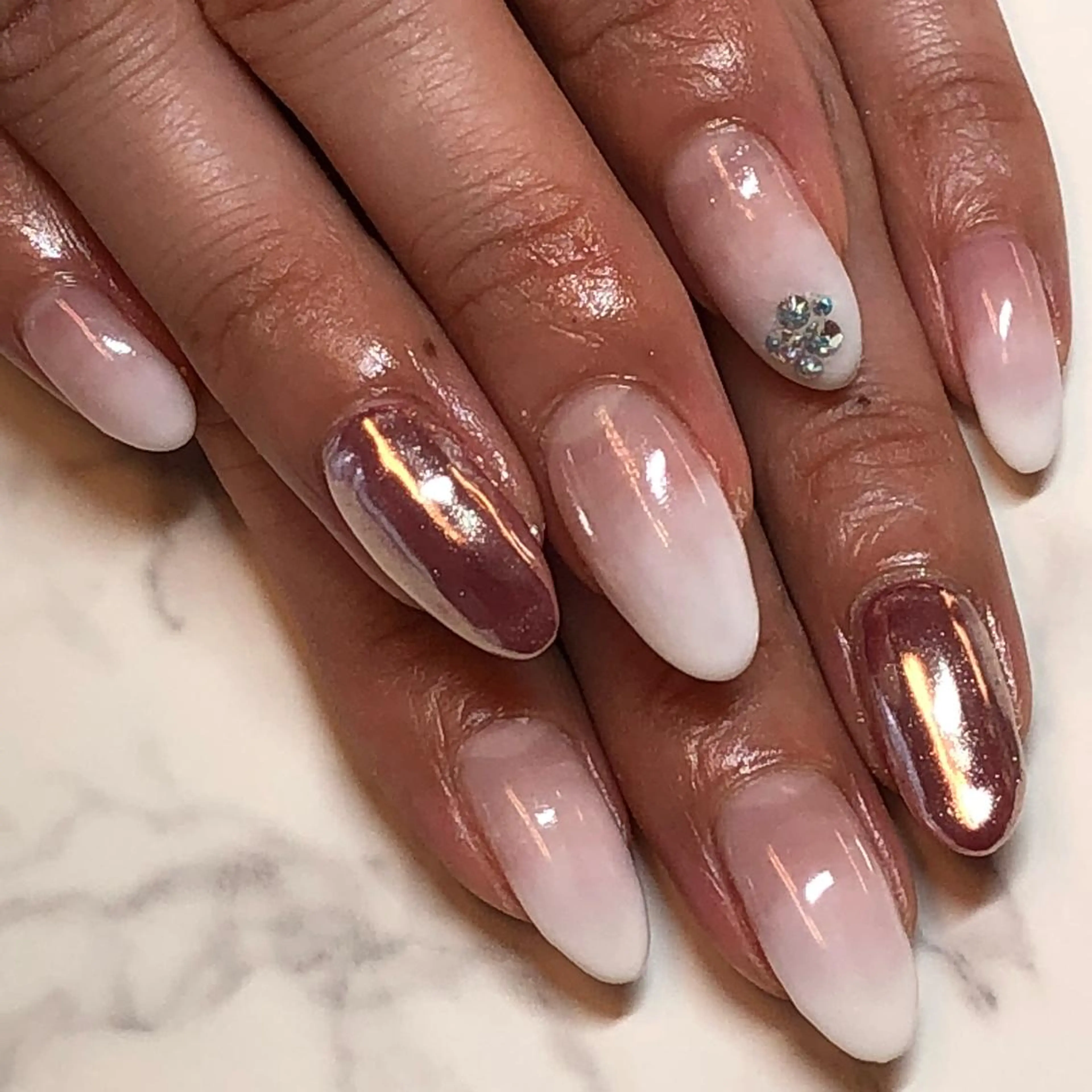 ネイル ミラーネイル KIREIE NAILSのネイルデザイン