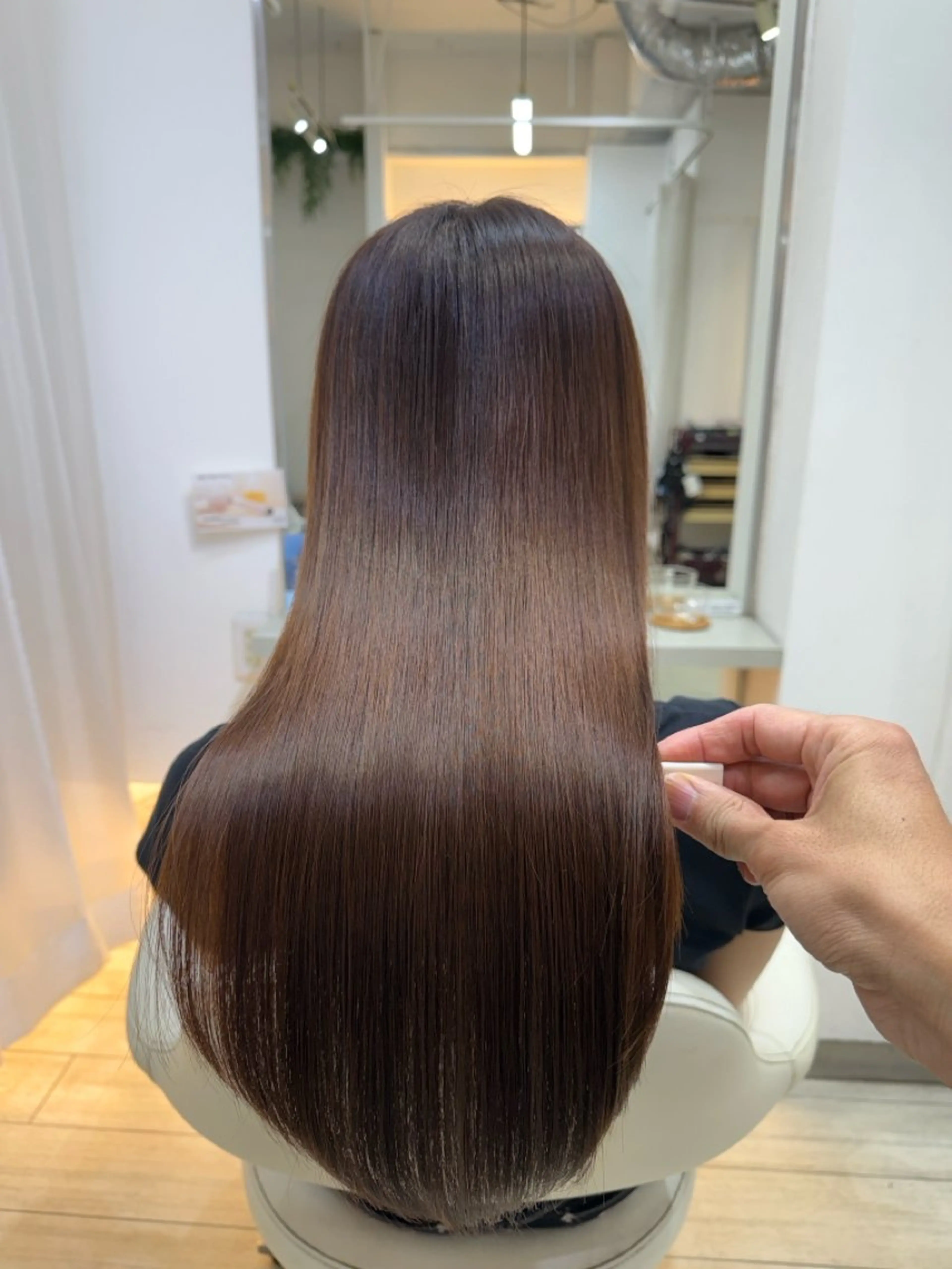 ロング SHIGE自由が丘所属・宇塚 仁美のヘアスタイル