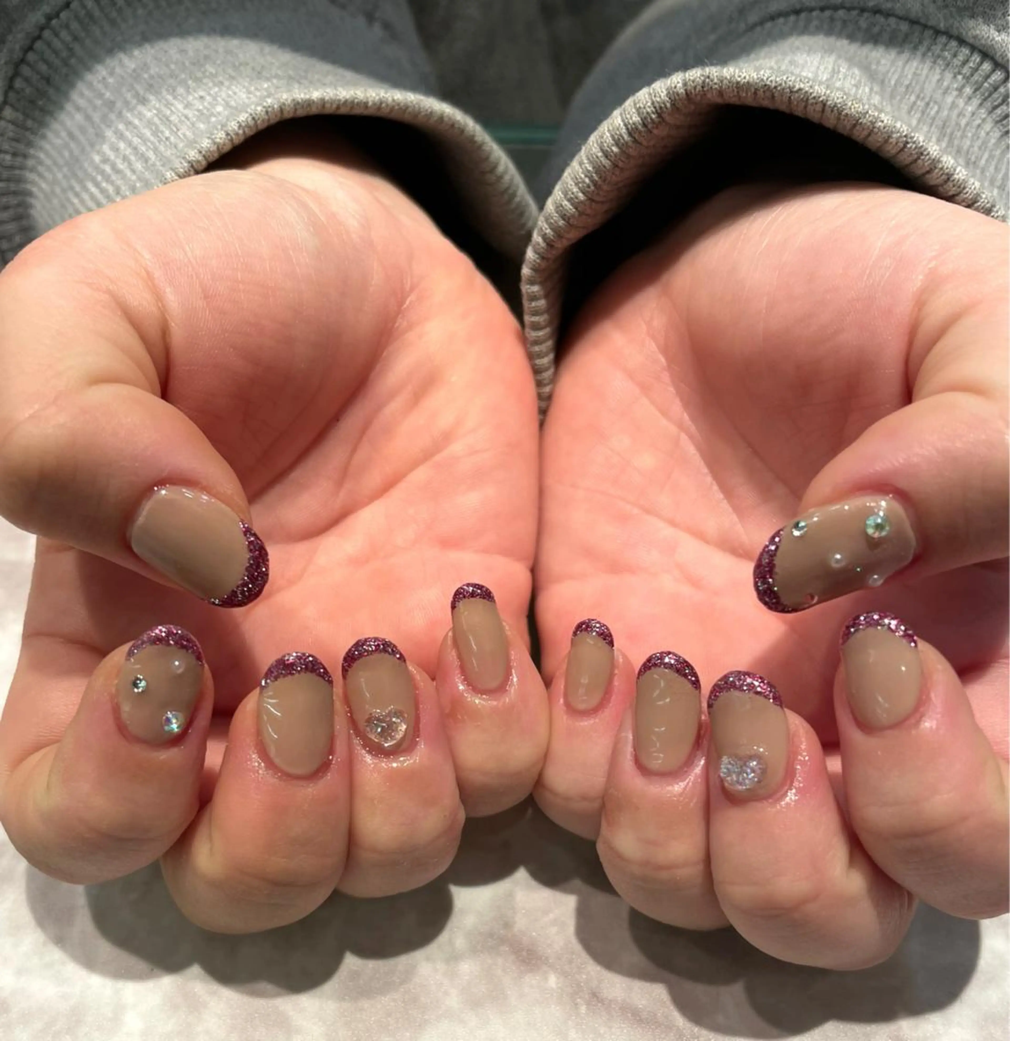 ネイル フレンチネイル ラメ(グリッター) Liora所属・nail mnのネイルデザイン