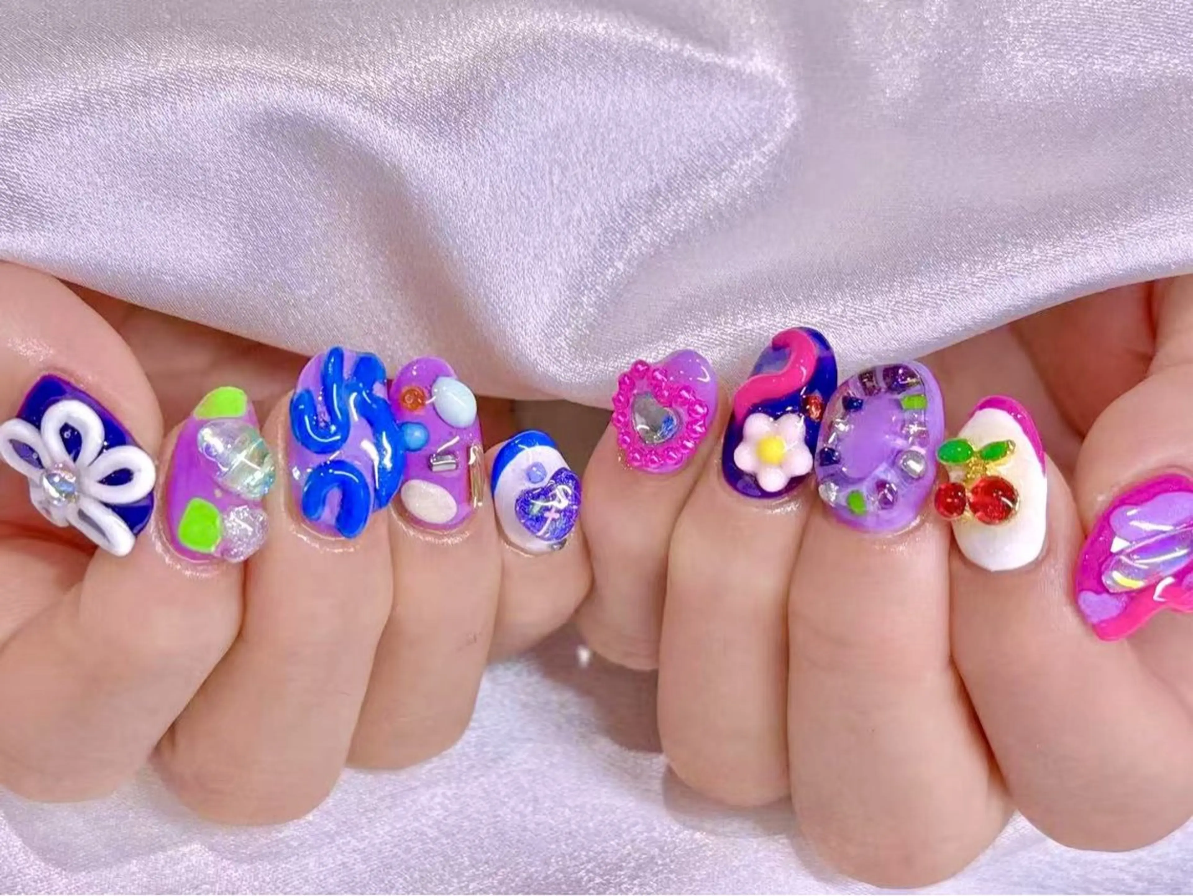 ネイル ハンドネイル リン リンのネイルデザイン