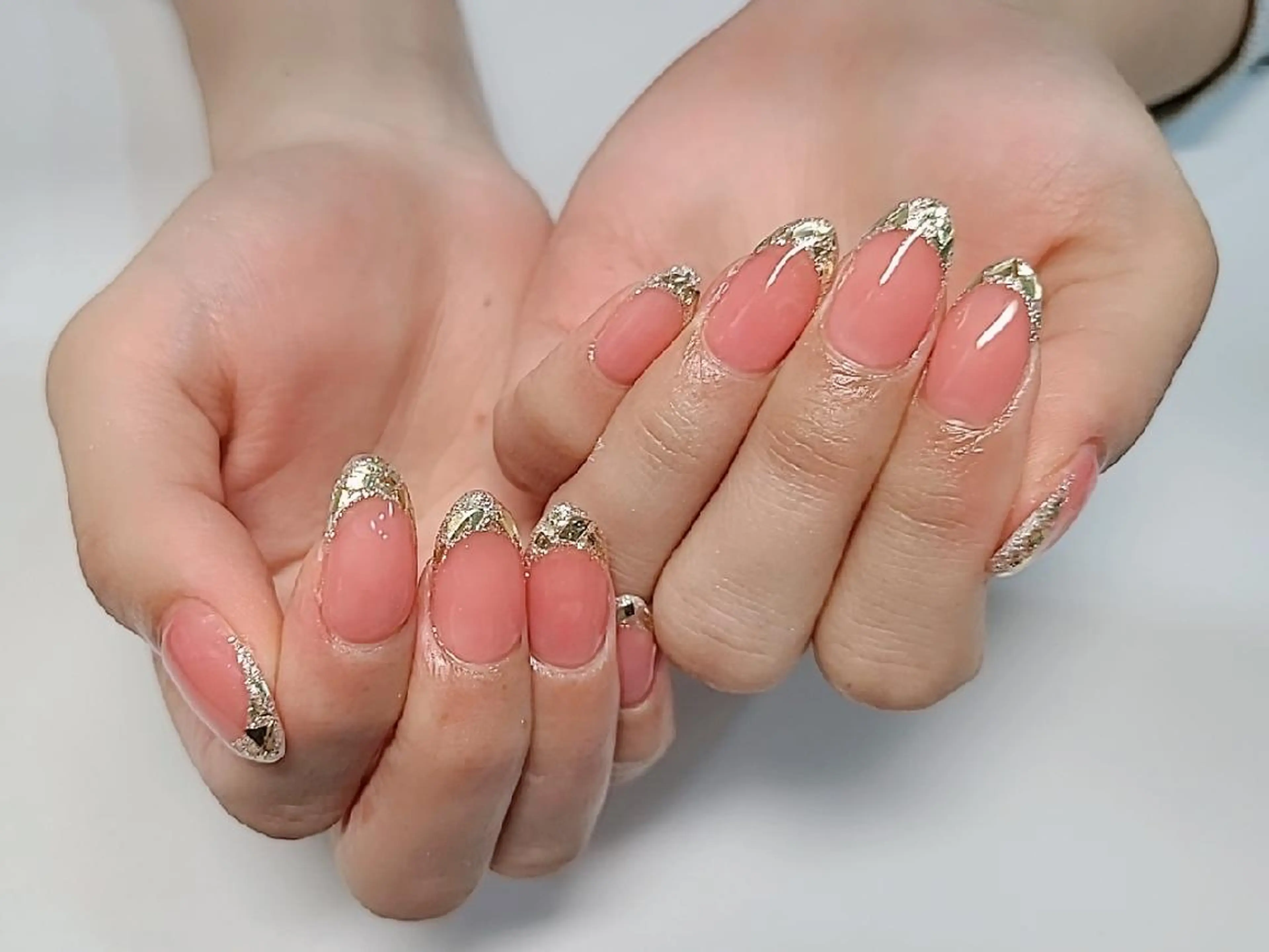 ネイル アートネイル ビーケア自由が丘所属・えみ えみのネイルデザイン