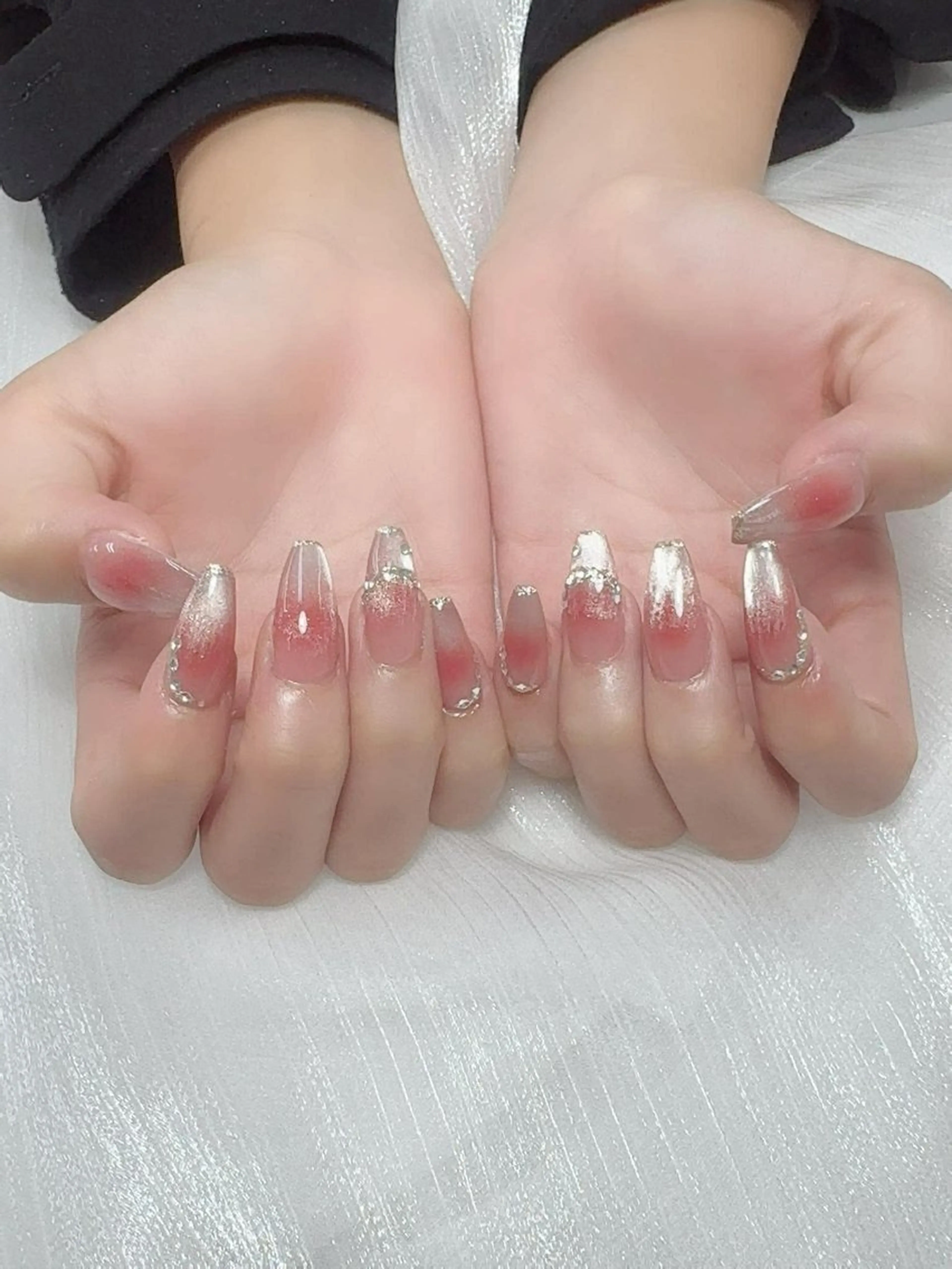 ネイル フレンチネイル グラデーション 韓国ネイル マグネットネイル ミラーネイル ハンドネイル ハンドケア Hara Nail 【パラジェル使用】のネイルデザイン
