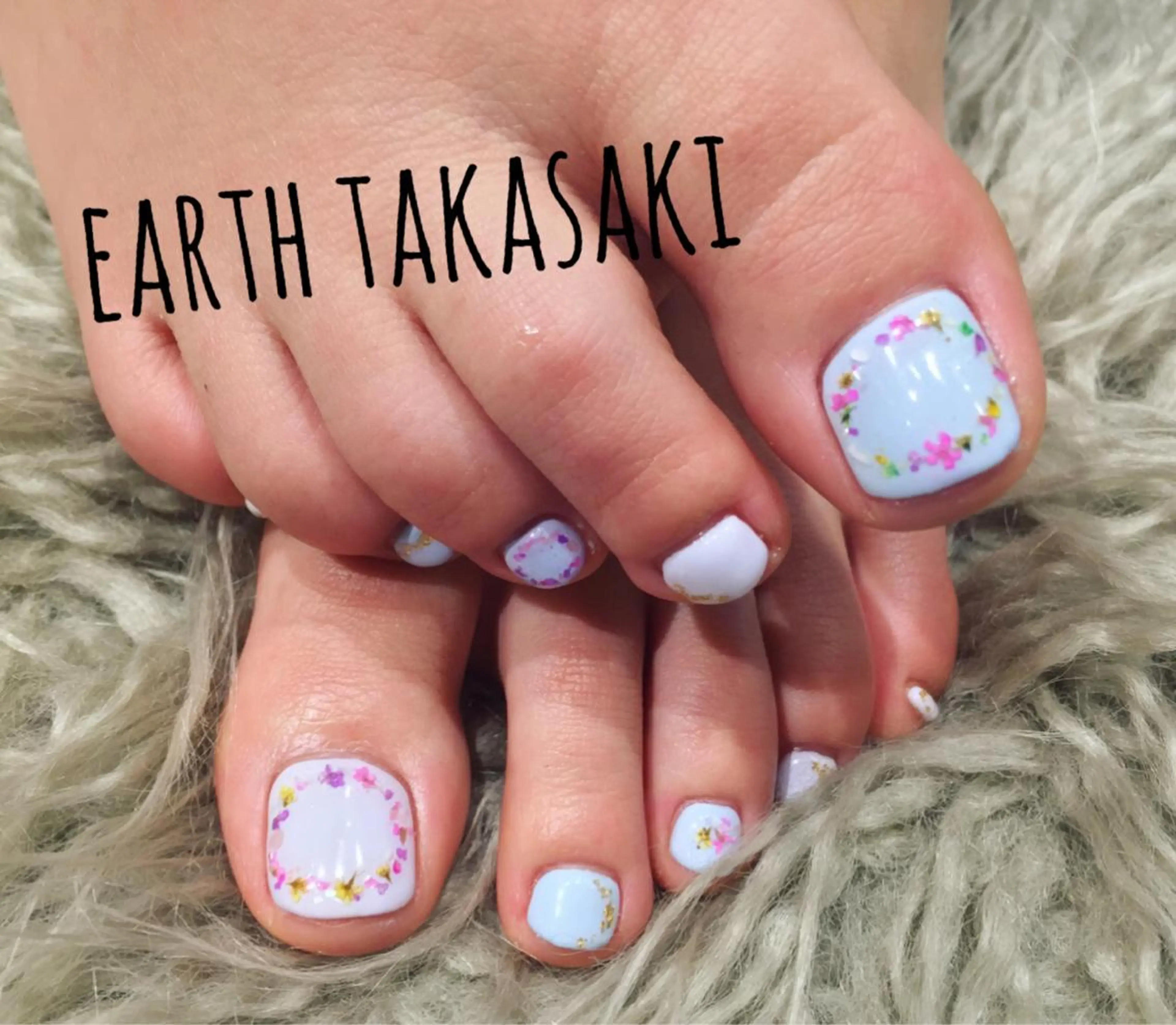 ネイル ブルー フットネイル 春ネイル EARTH nanaのネイルデザイン