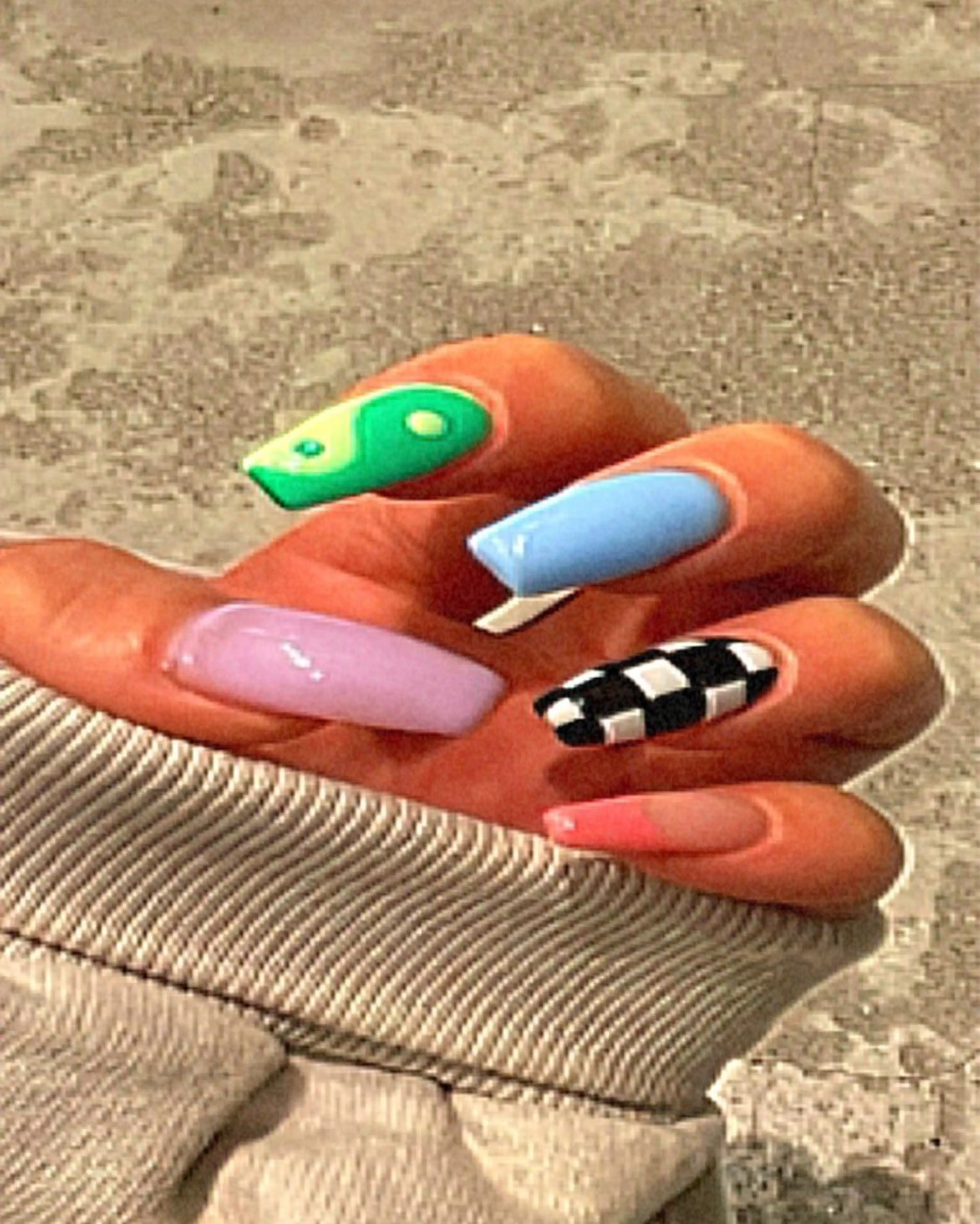 ネイル ハンドネイル 8appy YUKITIN.Bのネイルデザイン