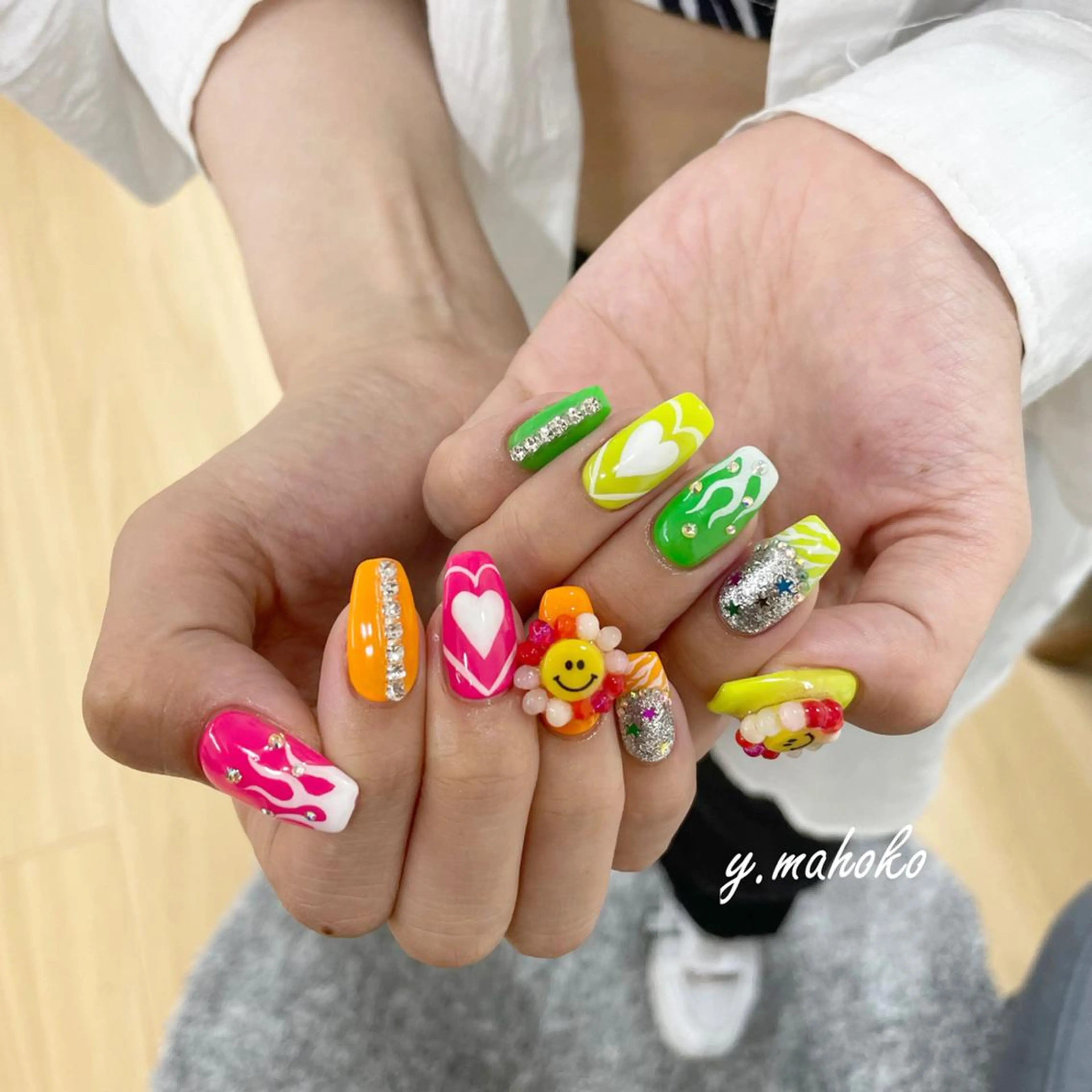 ネイル 持ち込み ハンドネイル She nail studio 原宿所属・パラジェル有/ スカルプ/mahoのネイルデザイン
