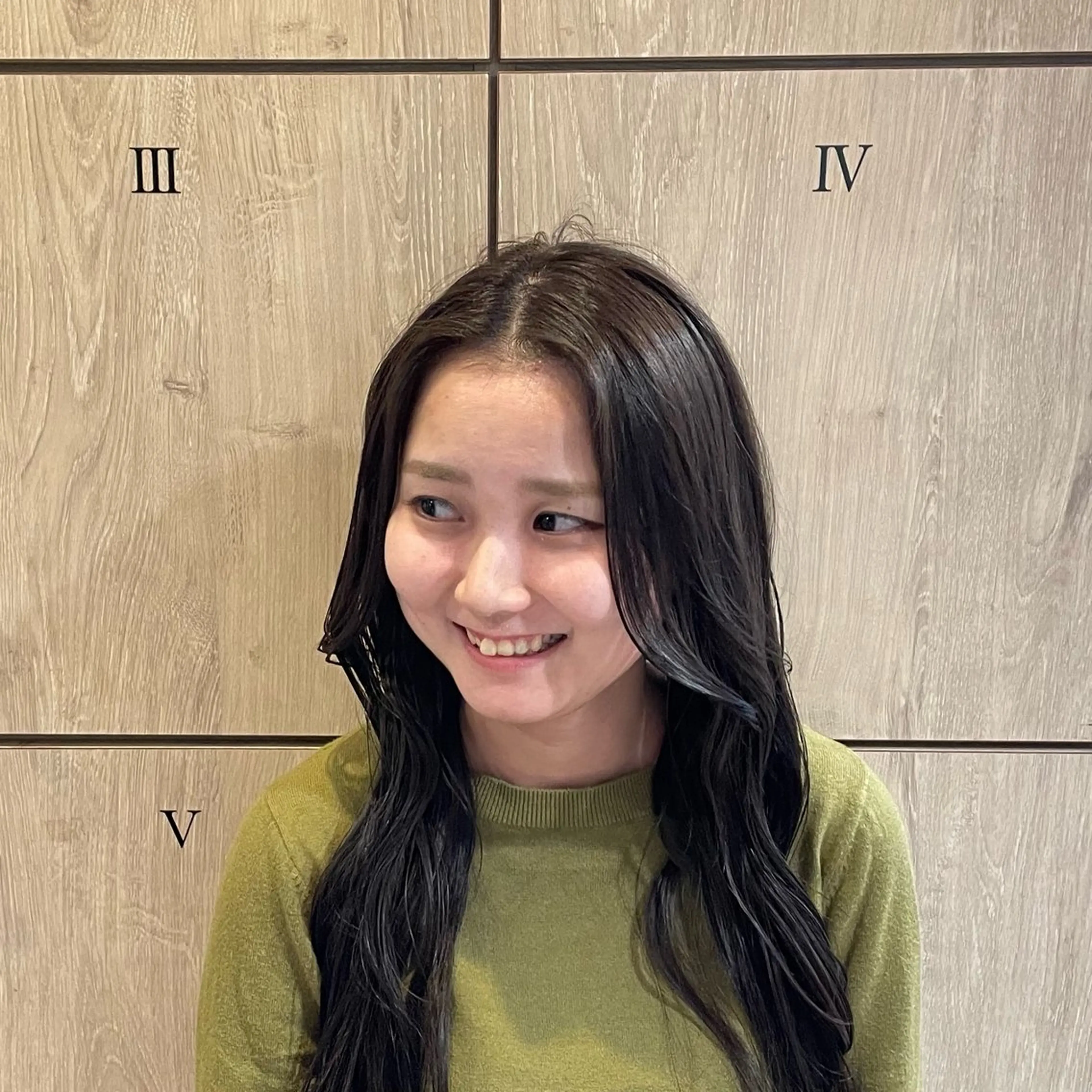 ロング カラー カット ヘアカラー 夏向/ハイトーン /パーマのヘアスタイル