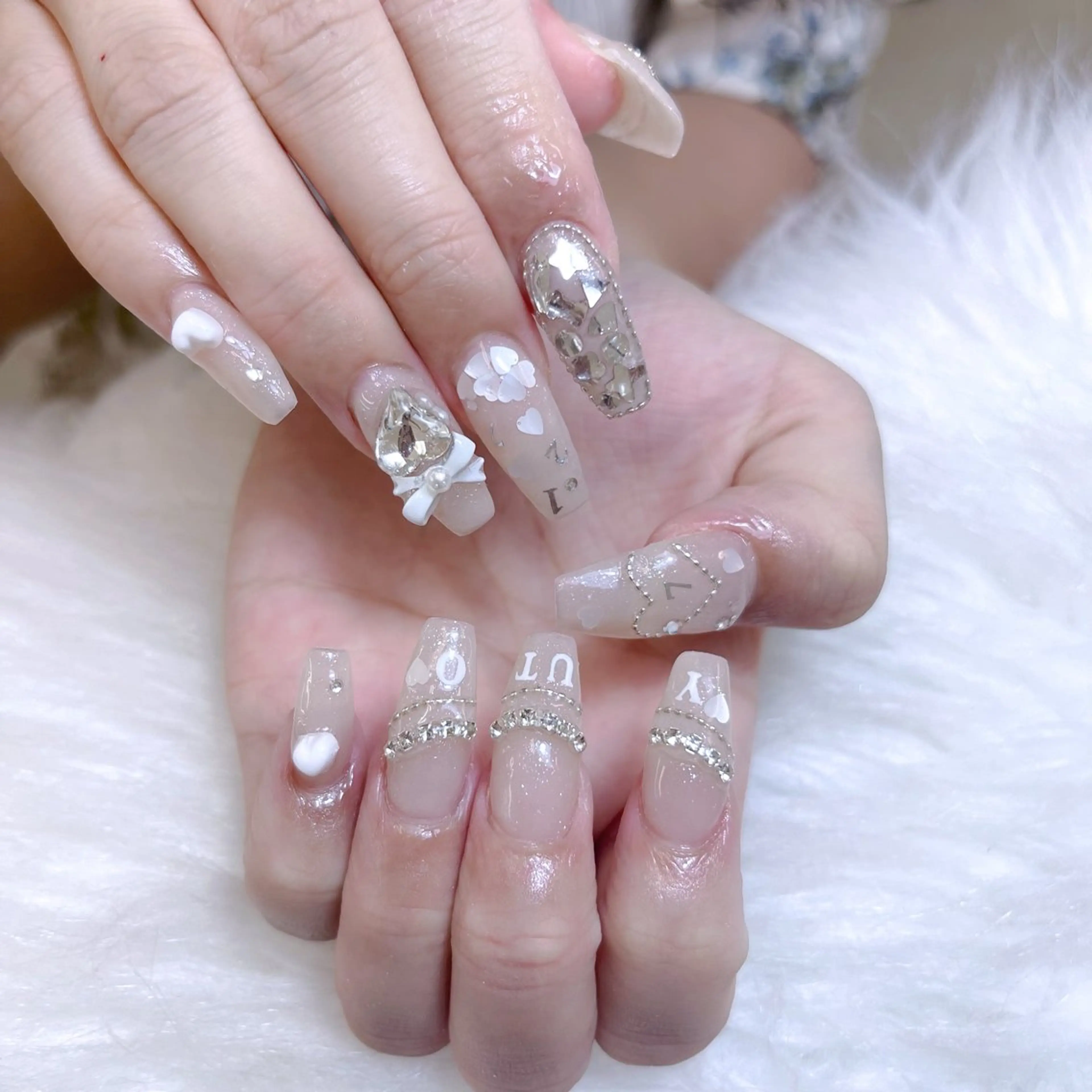 ネイル アートネイル グラデーション キラキラネイル ニュアンスネイル オフィスネイル ZUZU AMEE NAILのネイルデザイン