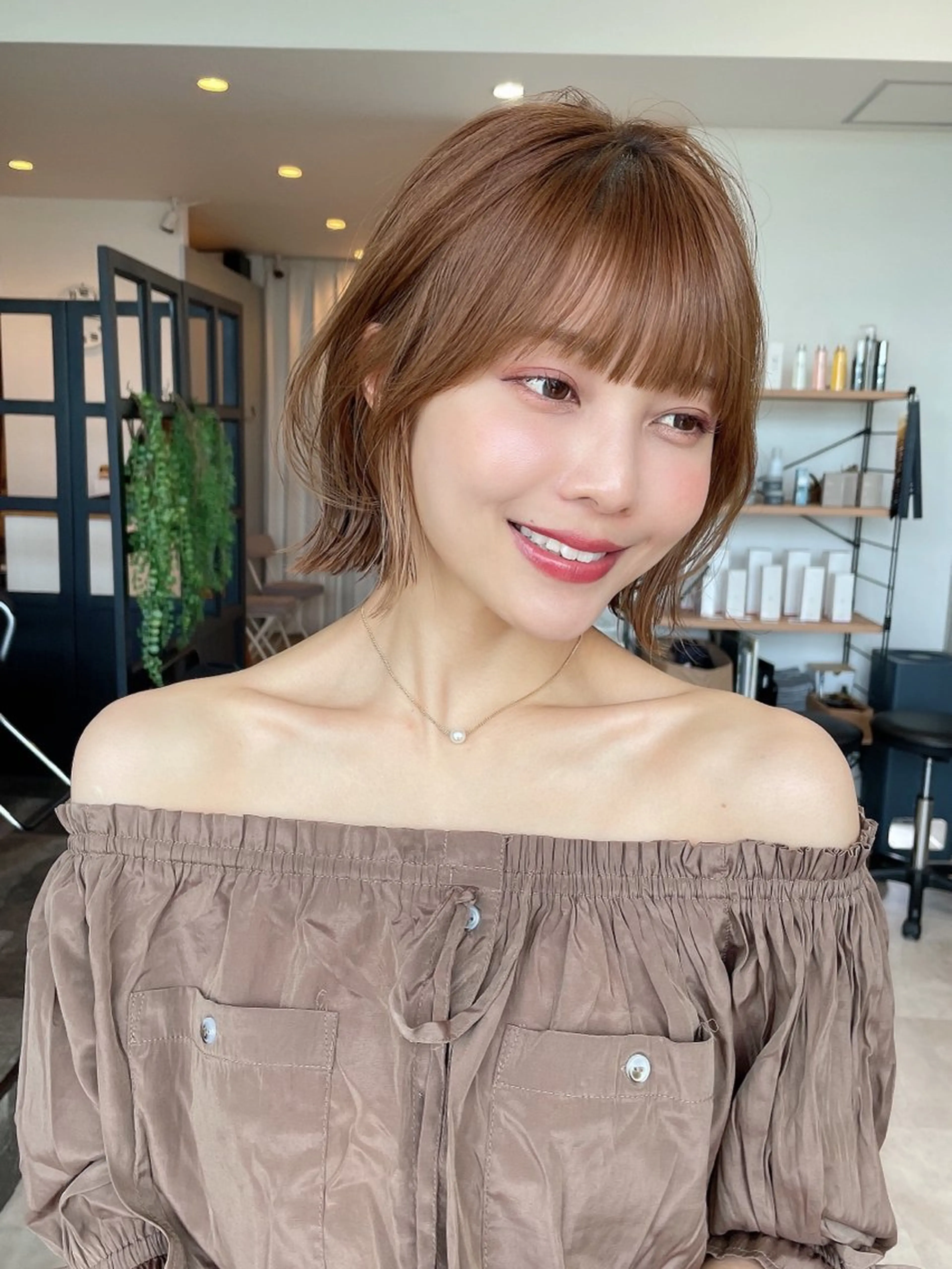 ショート カラー 似合わせ/小顔/ 韓国✨KAITOのヘアスタイル