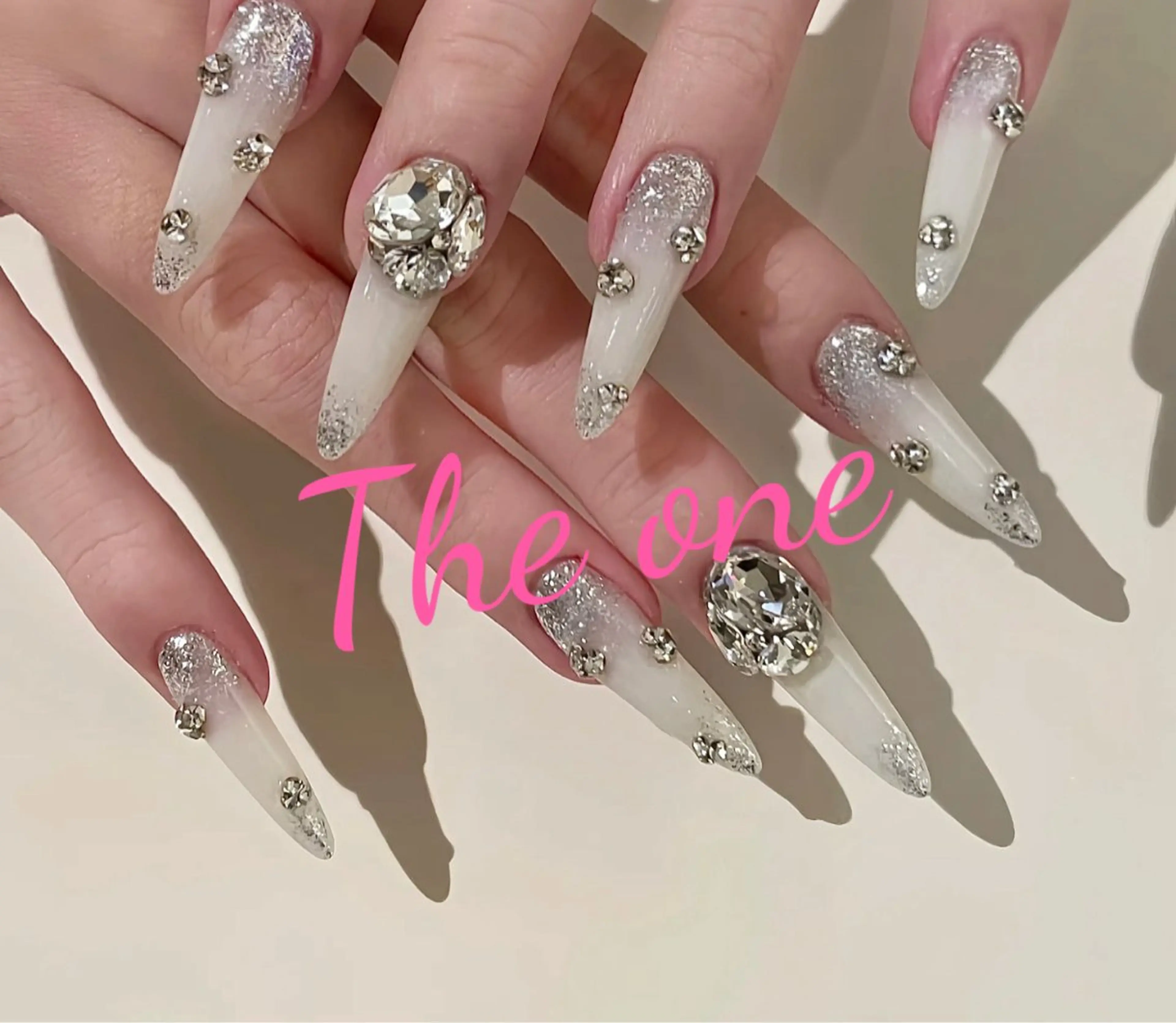 ネイル THE ONE 杉山のネイルデザイン