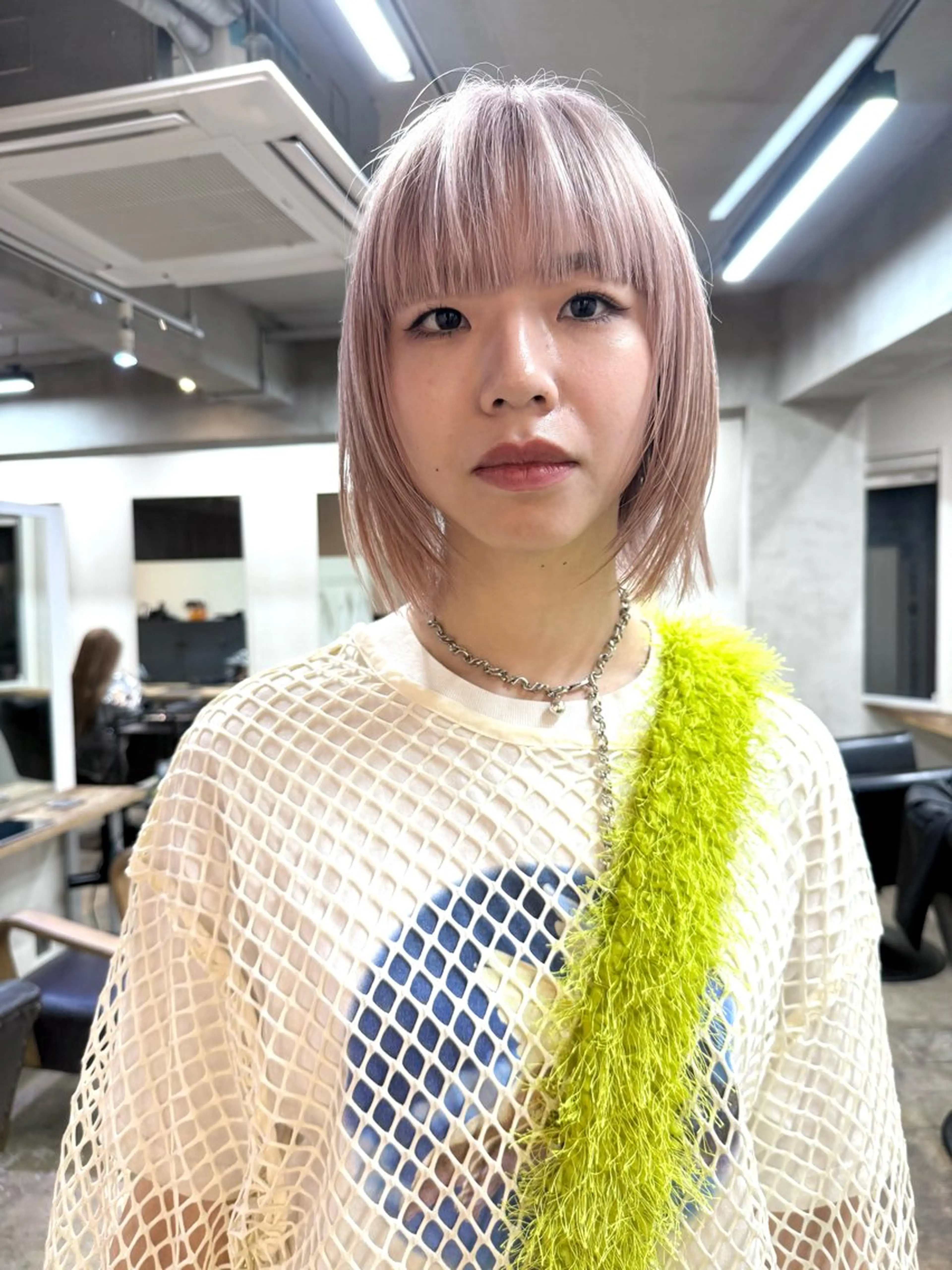 ミディアム カラー ベージュカラー ブリーチ カット ヘアカラー トリートメント 下北沢 soiのヘアスタイル