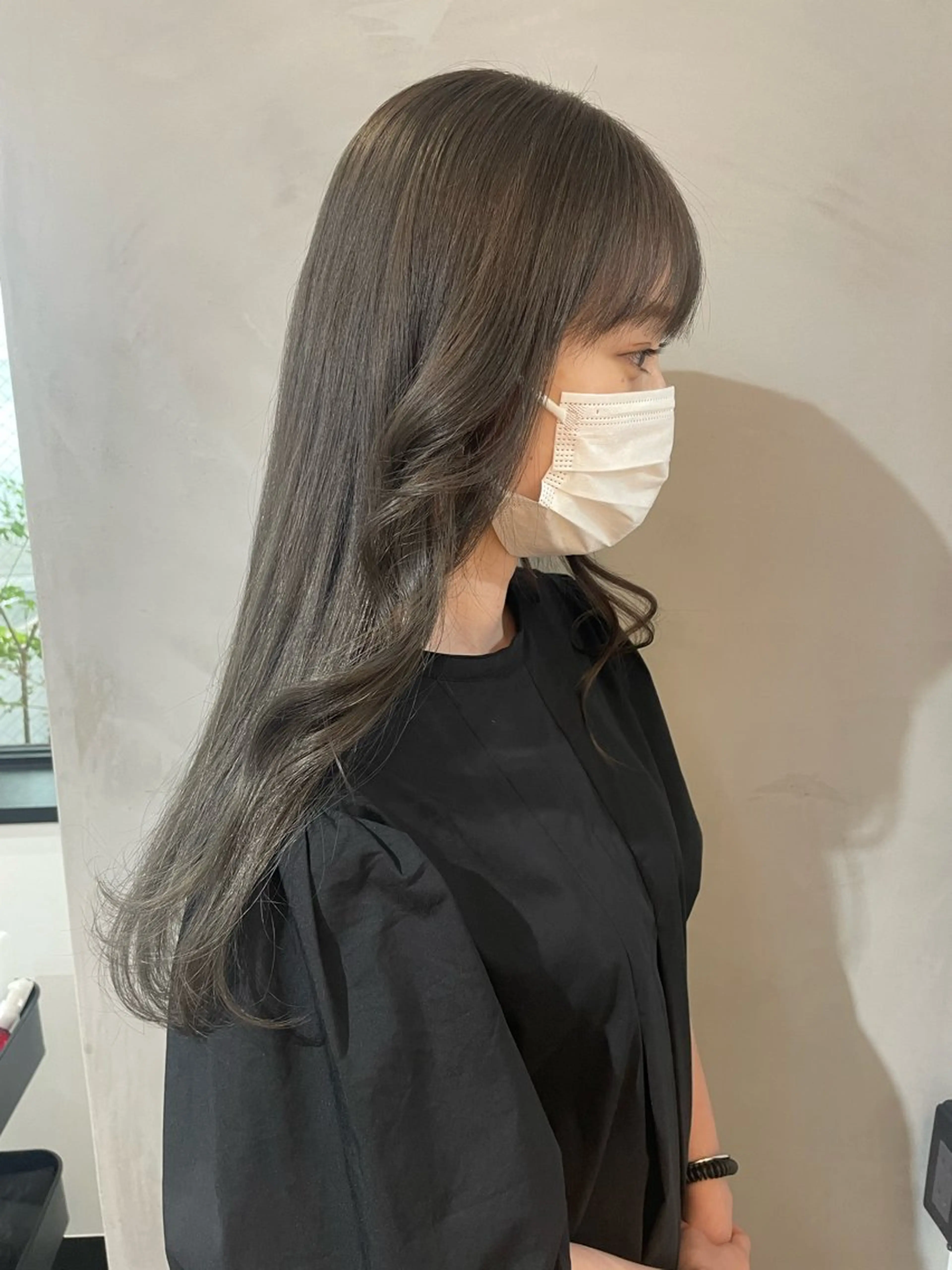 ロング Megu/ベージュ/ 透明感カラーのヘアスタイル