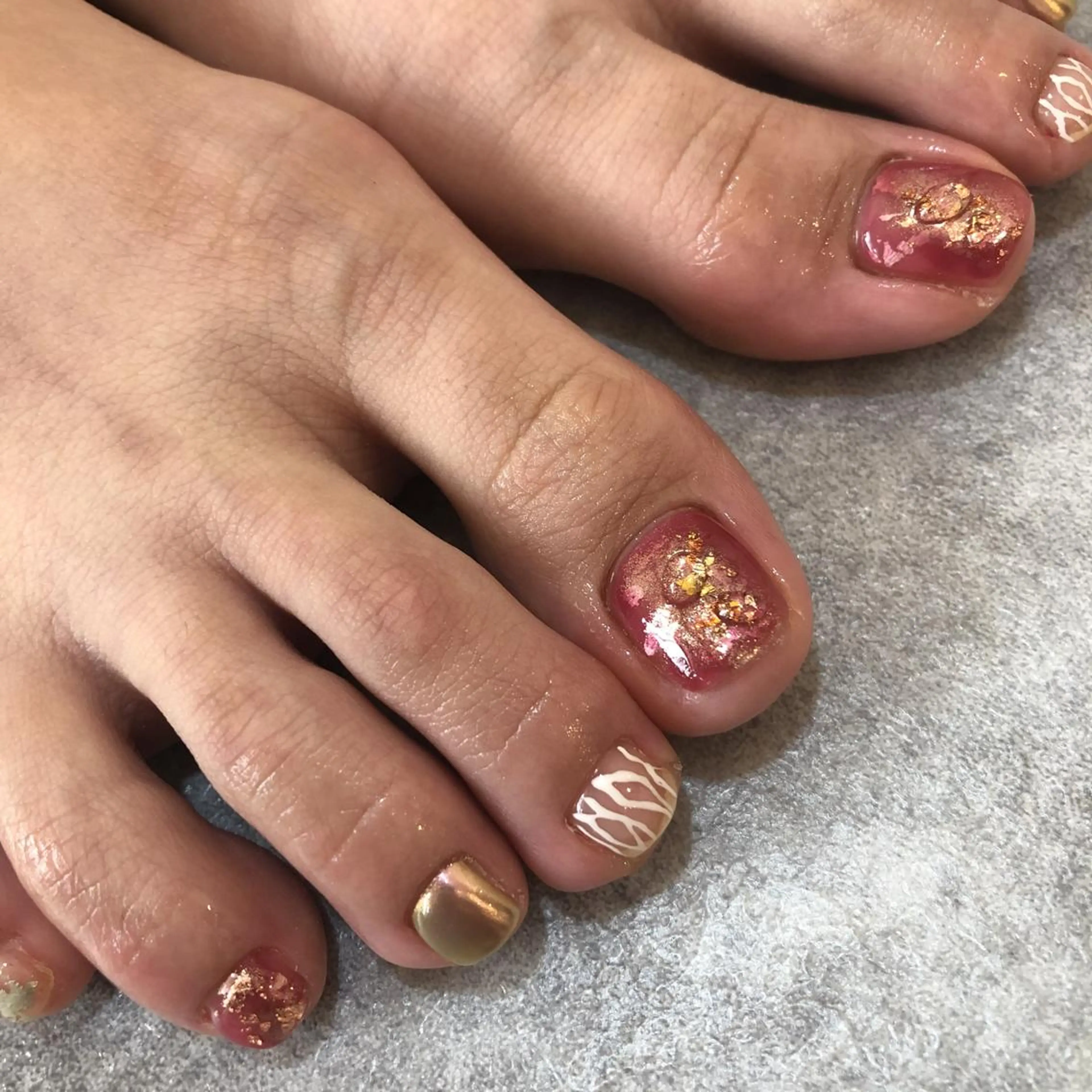 ネイル ハンドネイル フットネイル p.o.n. nuance/個性的のネイルデザイン