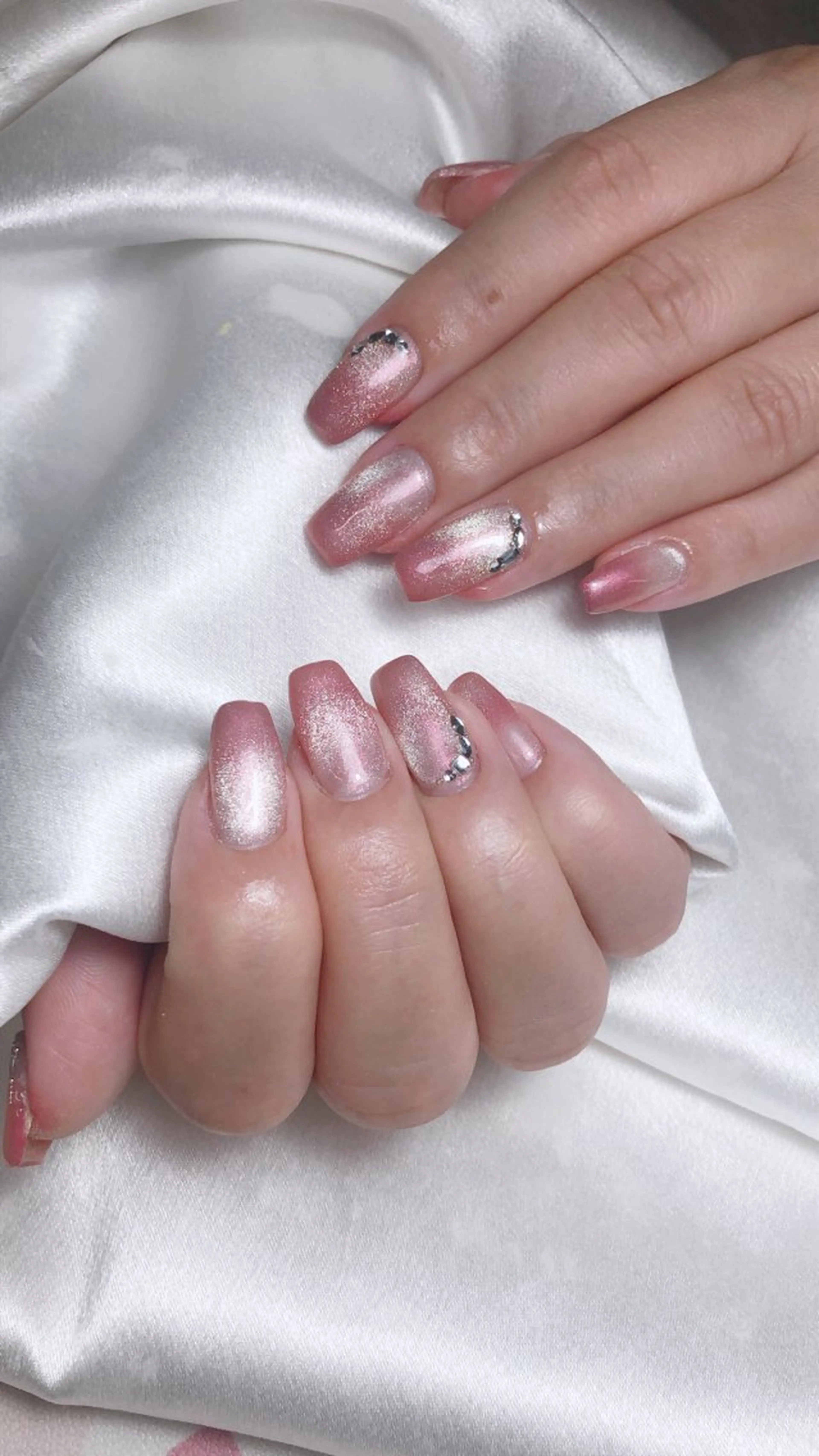 ネイル LR.ONE ヨウのネイルデザイン