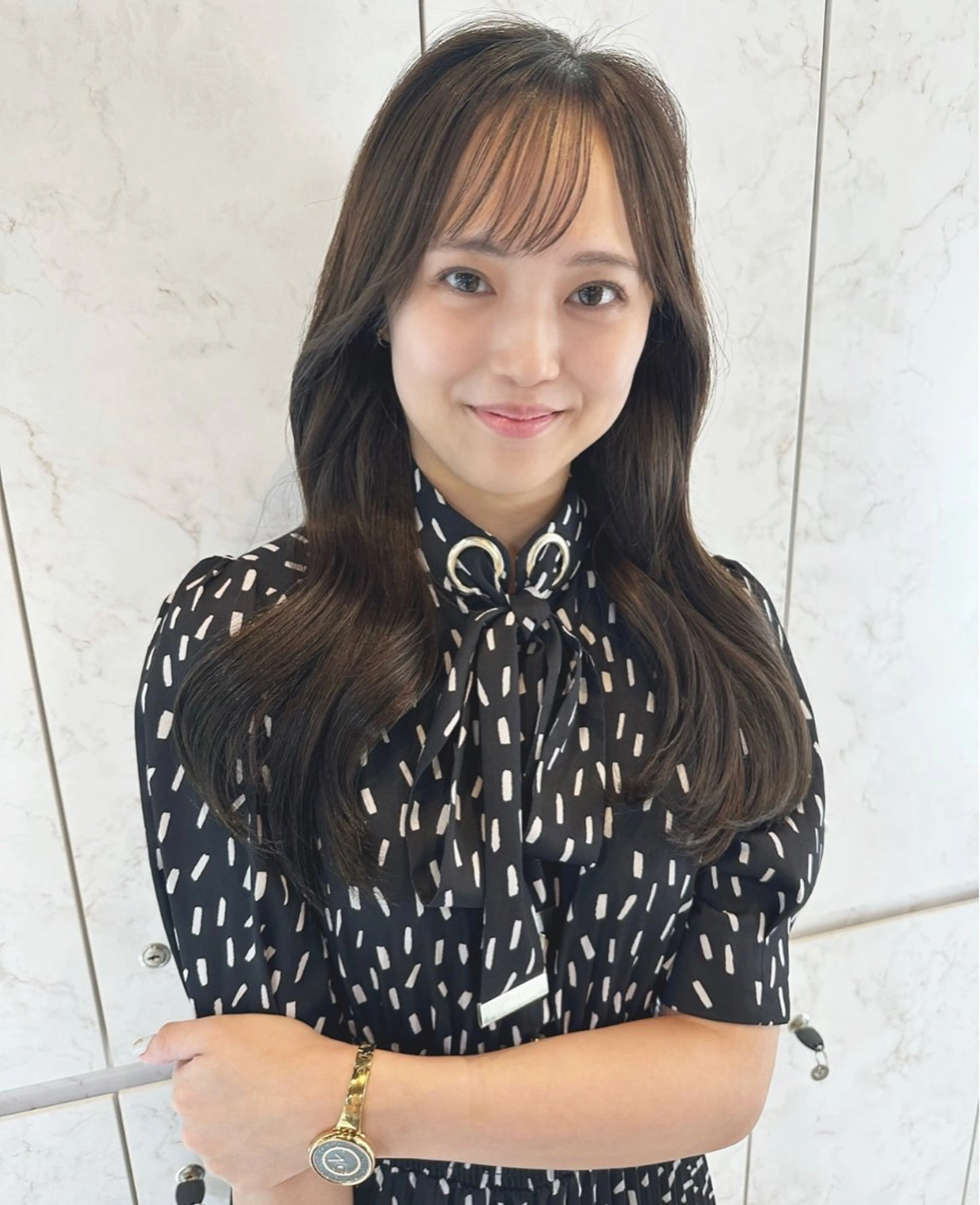 ロング カラー ヘアアレンジ カット ヘアカラー トリートメント Akane レイヤー/艶カラーのヘアスタイル