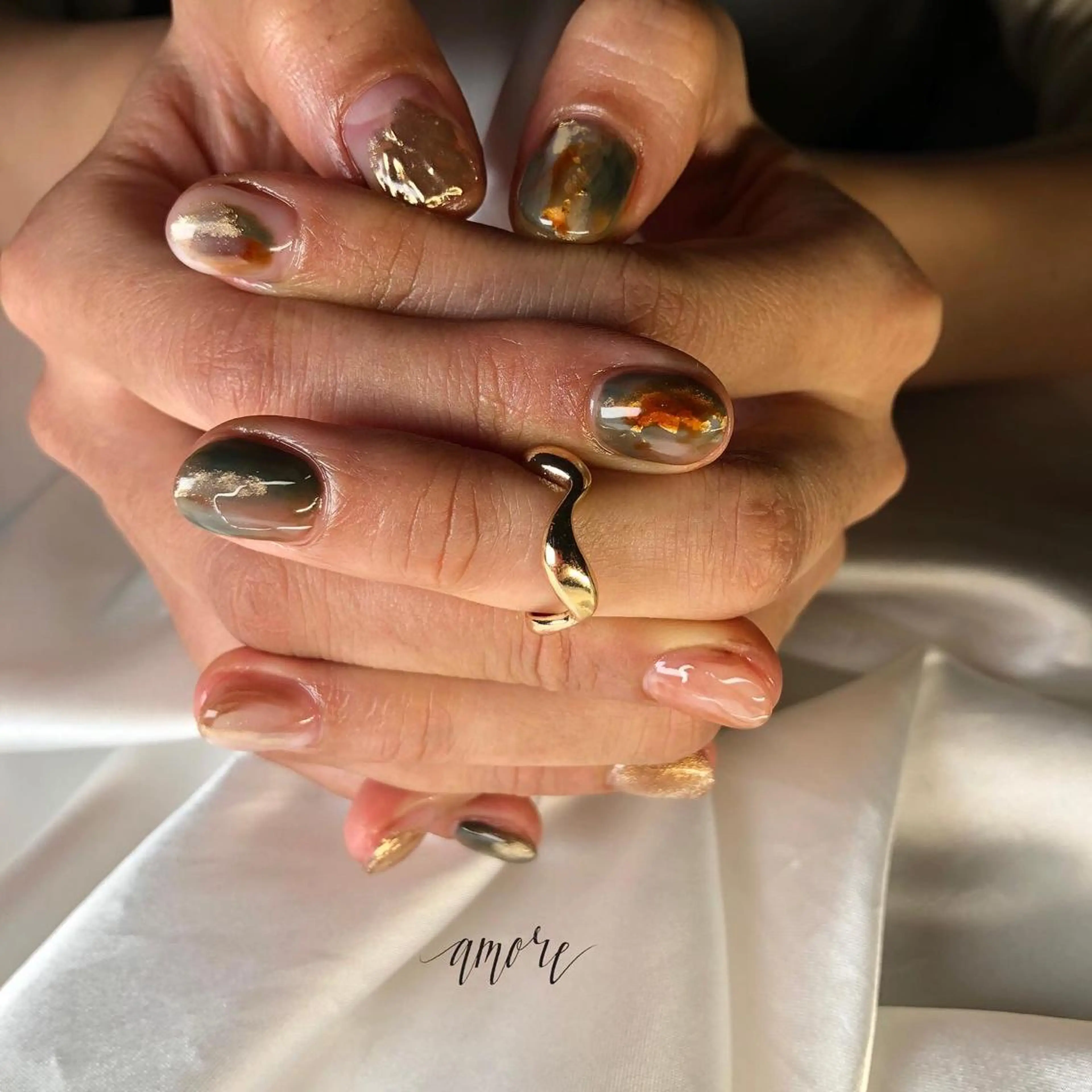 ネイル ジェルネイル 氷ネイル・うるうるネイル キラキラネイル マグネットネイル ミラーネイル You kyehwaのネイルデザイン