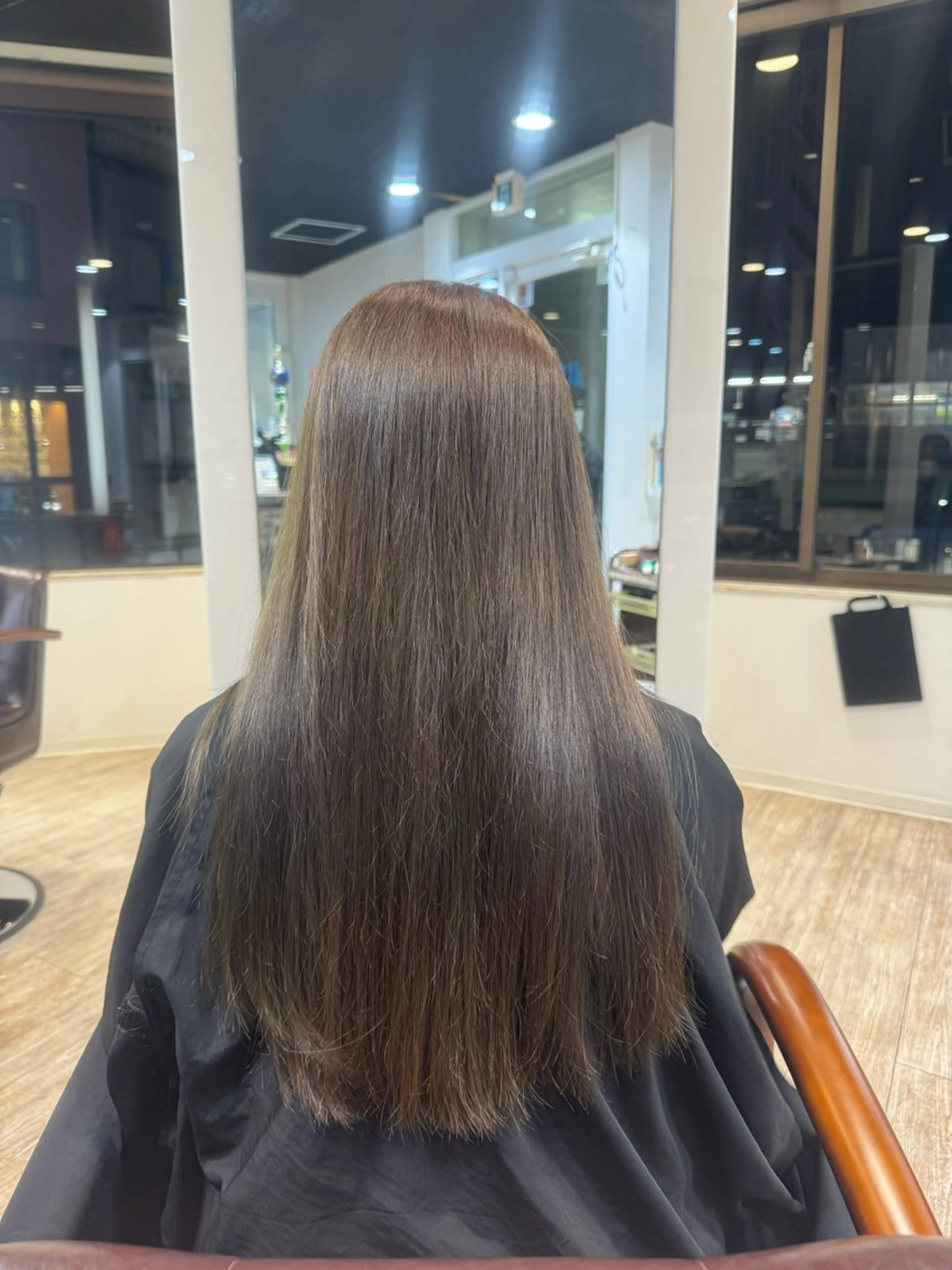 ロング カラー ベージュカラー ブリーチ オリーブベージュ HAIR LABO AZUL亀有店所属・AZUL亀有 ヤマダ マユのヘアスタイル