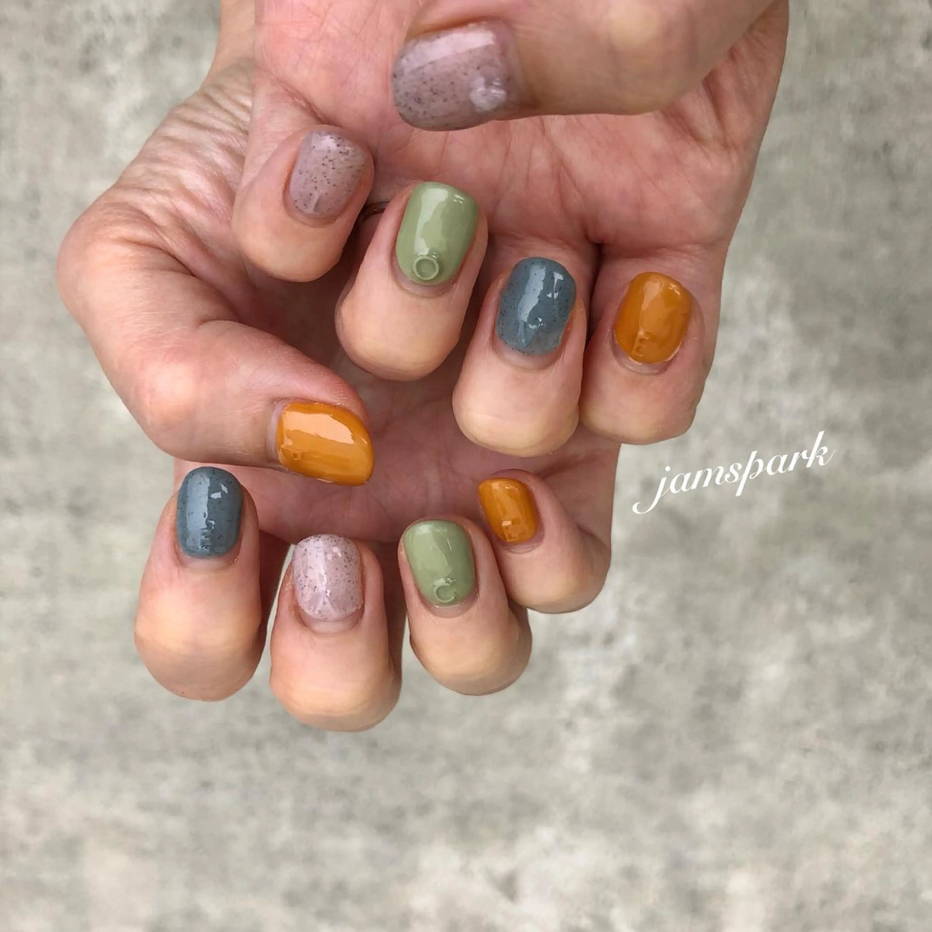 ネイル 成人式 ジェルネイル ニュアンスネイル ワンカラーネイル 冬ネイル ハンドネイル jamspark ✨のネイルデザイン