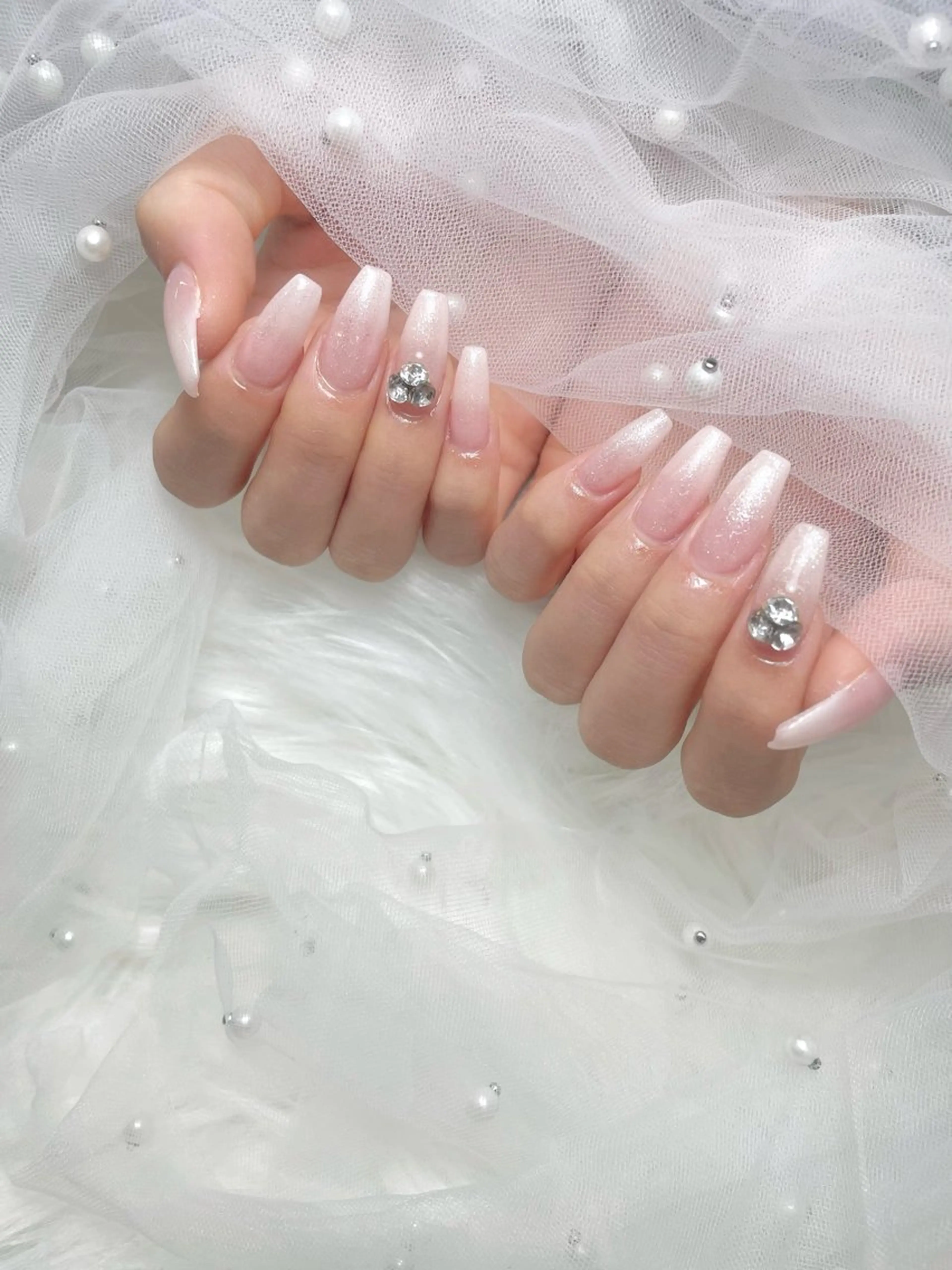 ネイル キラキラネイル IBUKI momo京橋のネイルデザイン