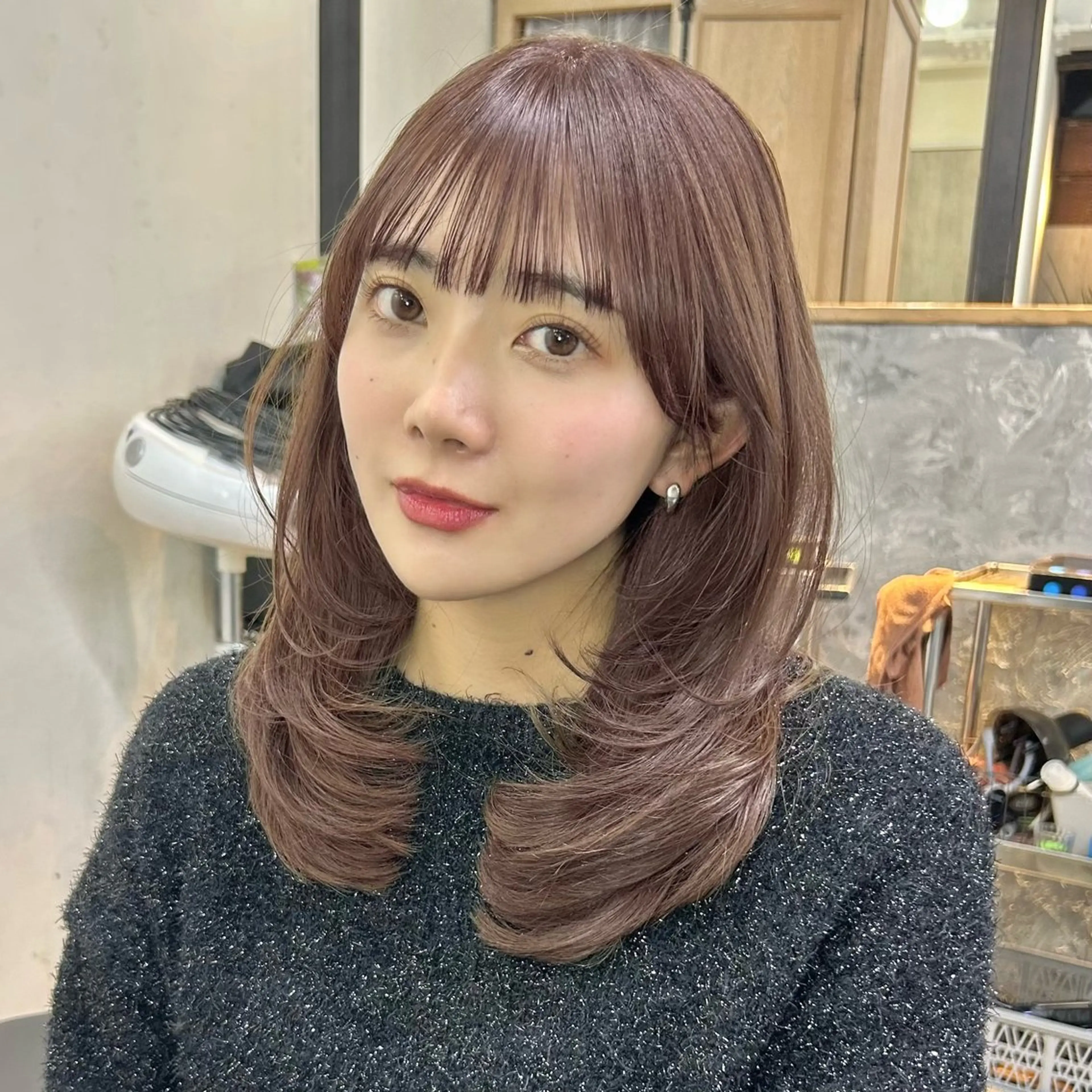 前髪カット＋顔まわりカットの写真