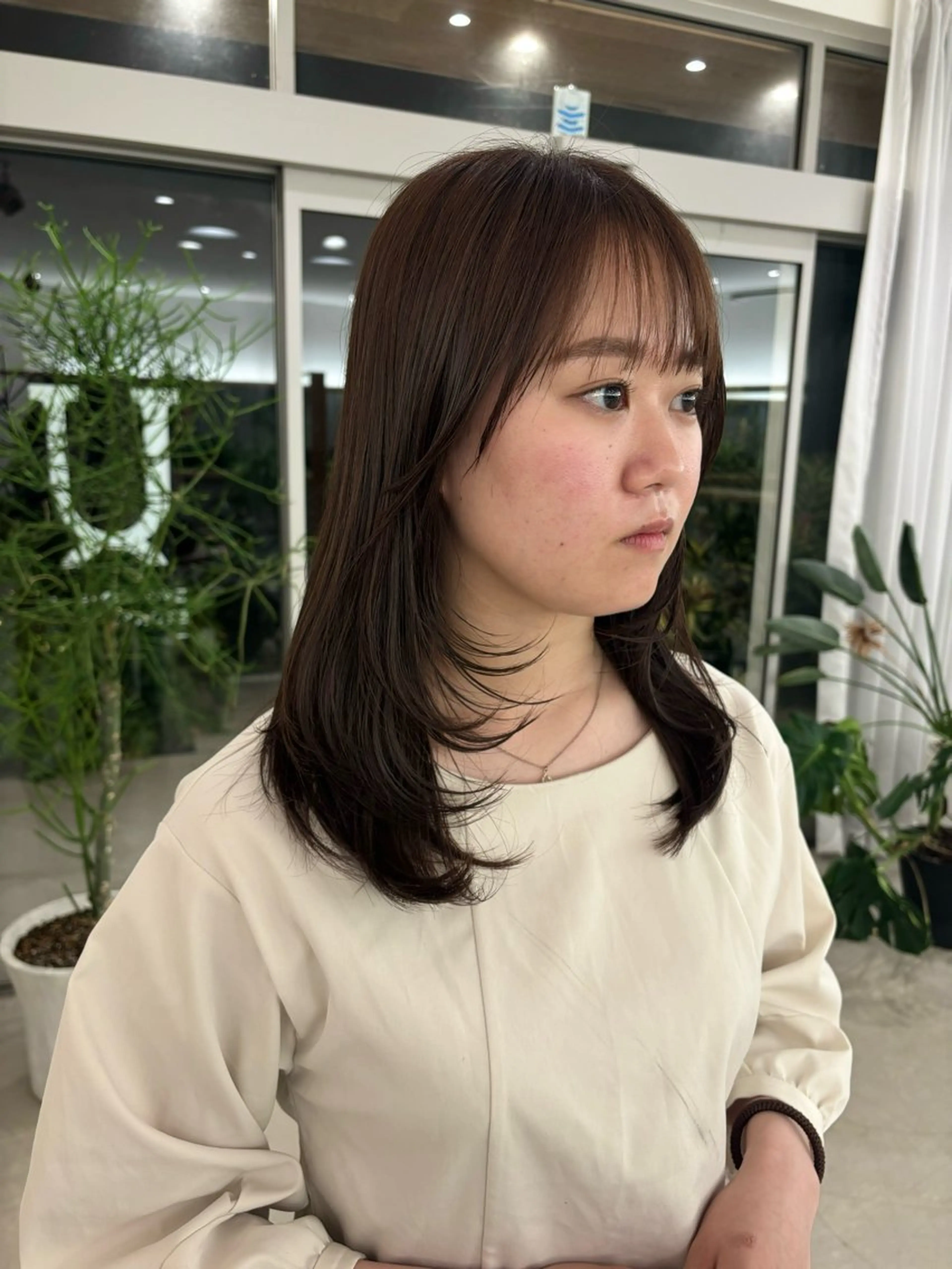 ロング 古畑 愛美のヘアスタイル