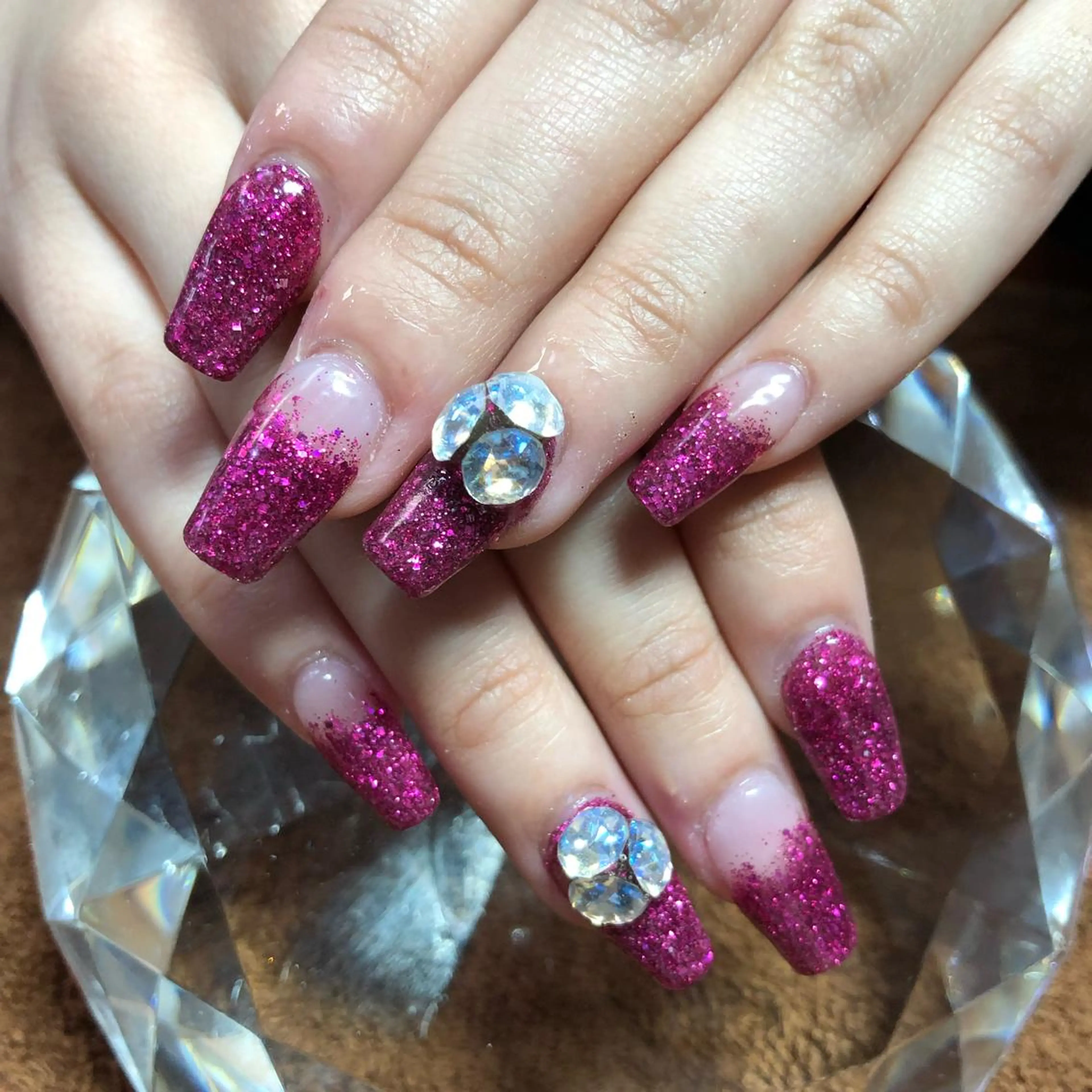 ショート ネイル ストーンネイル ハンドネイル 《LB》ラブリエ Nail&eyeのマツエク・マツパデザイン