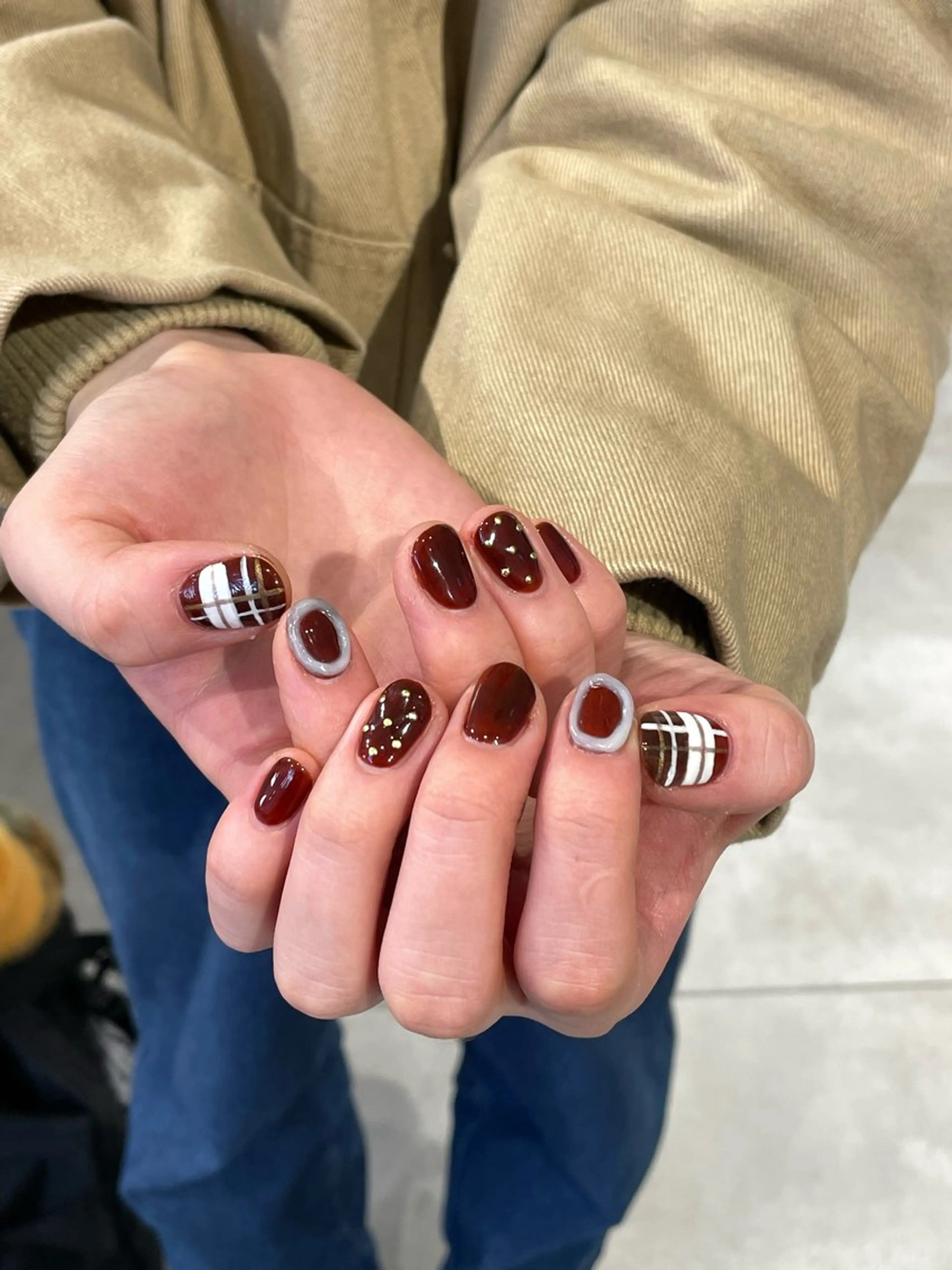 ネイル ハンドネイル 🌟暖色系ハイトーン 🌟AIのヘアスタイル