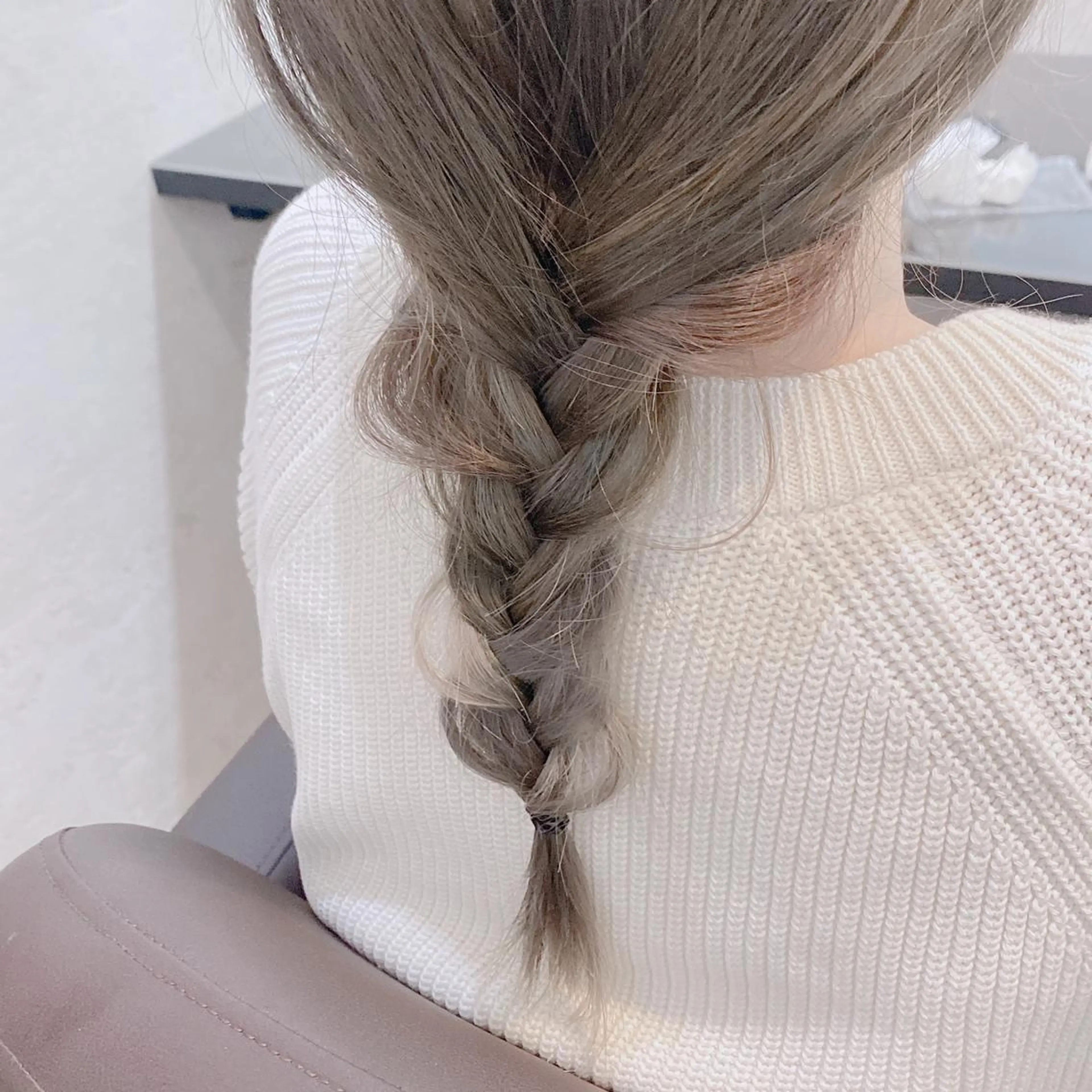 カラー SAKA GUCHIのヘアスタイル