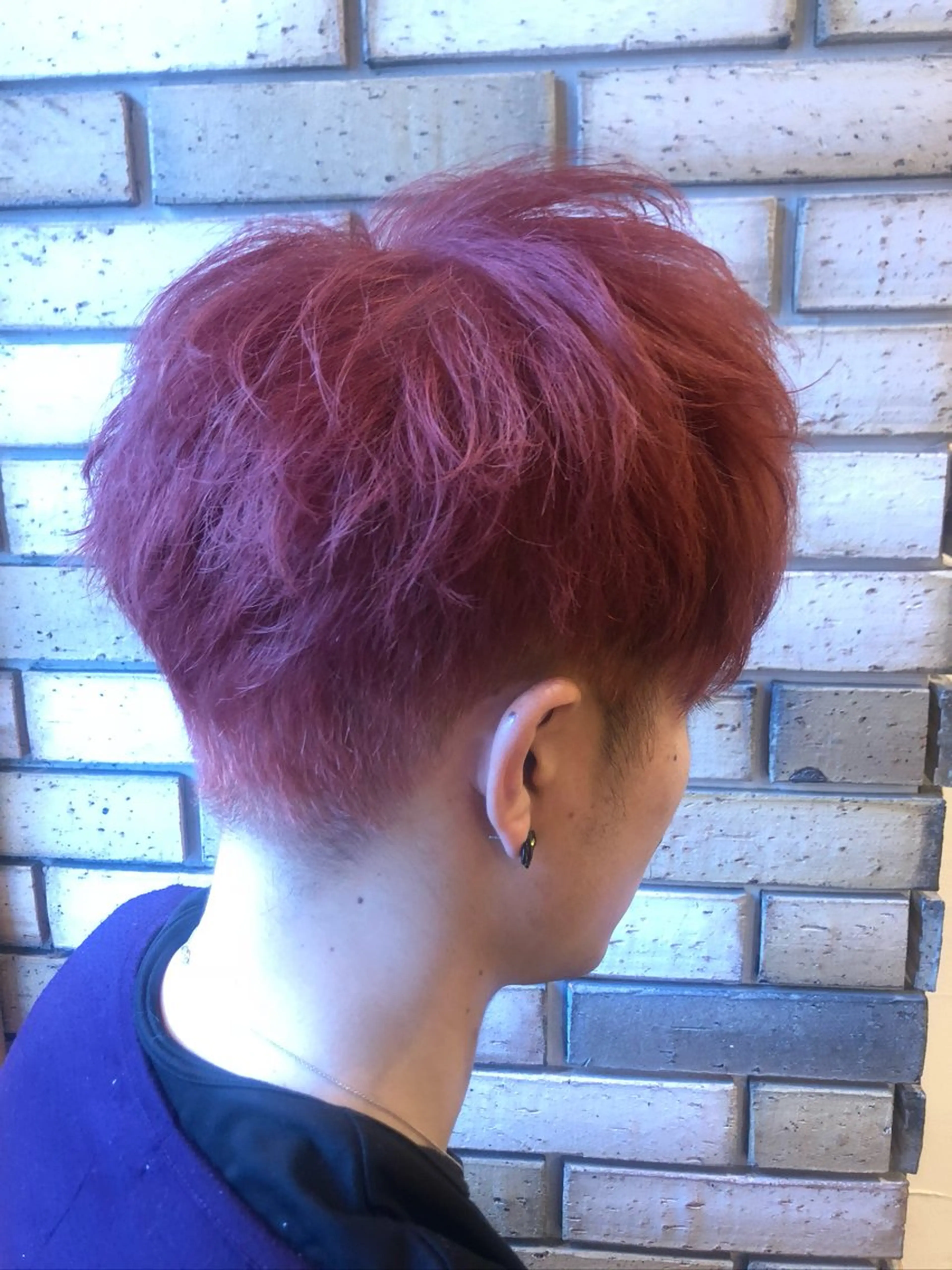 カラー メンズ メンズブリーチ ブリーチ カシス ダブルカラー レッドカラー TELA HAIR南流山店所属・TELA HAIR Annaのヘアスタイル